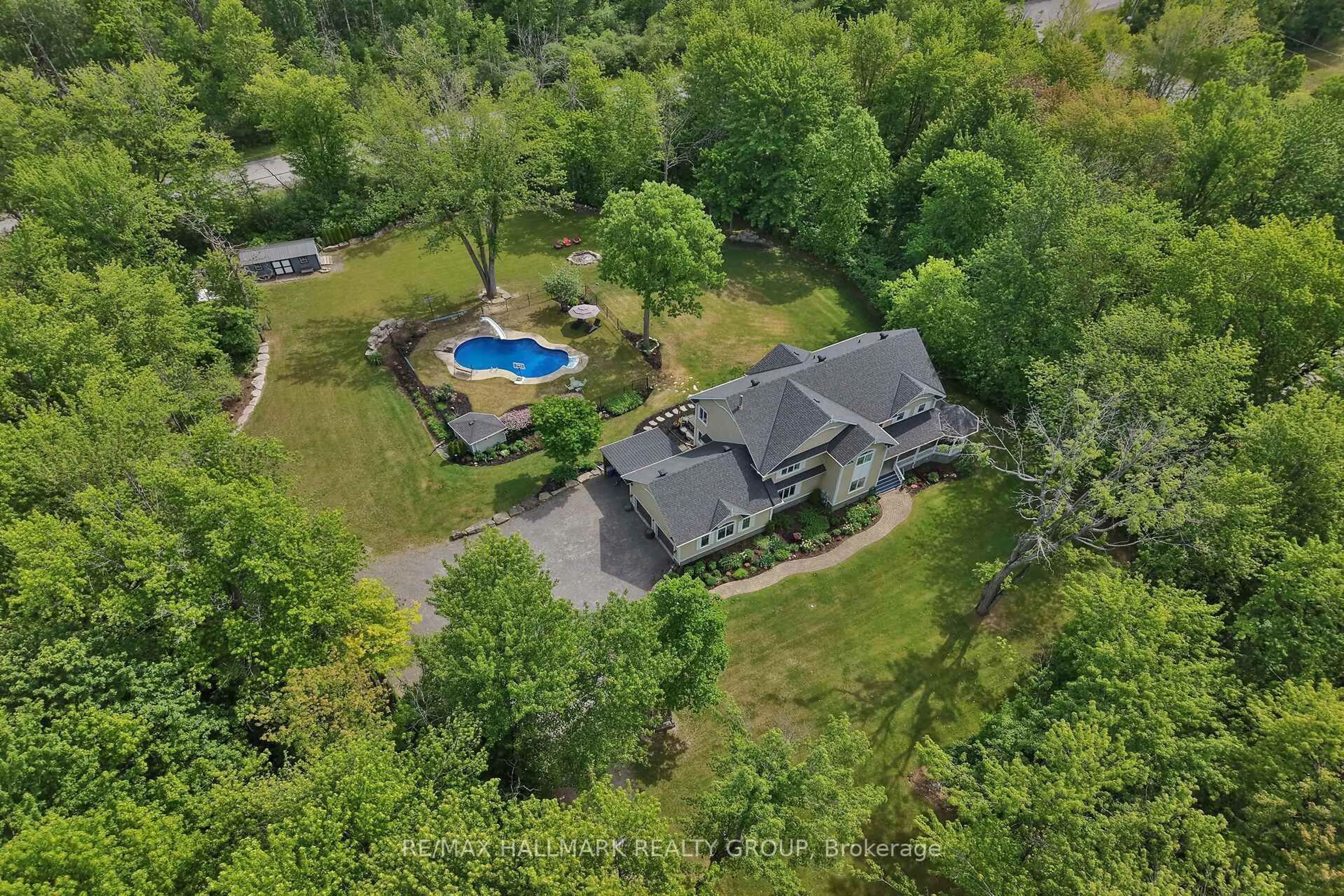 A pic from outside/outdoor area/front of a property/back of a property/a pic from drone, unknown for 104 Wilbert Cox Dr, Carp Ontario K0A 1L0