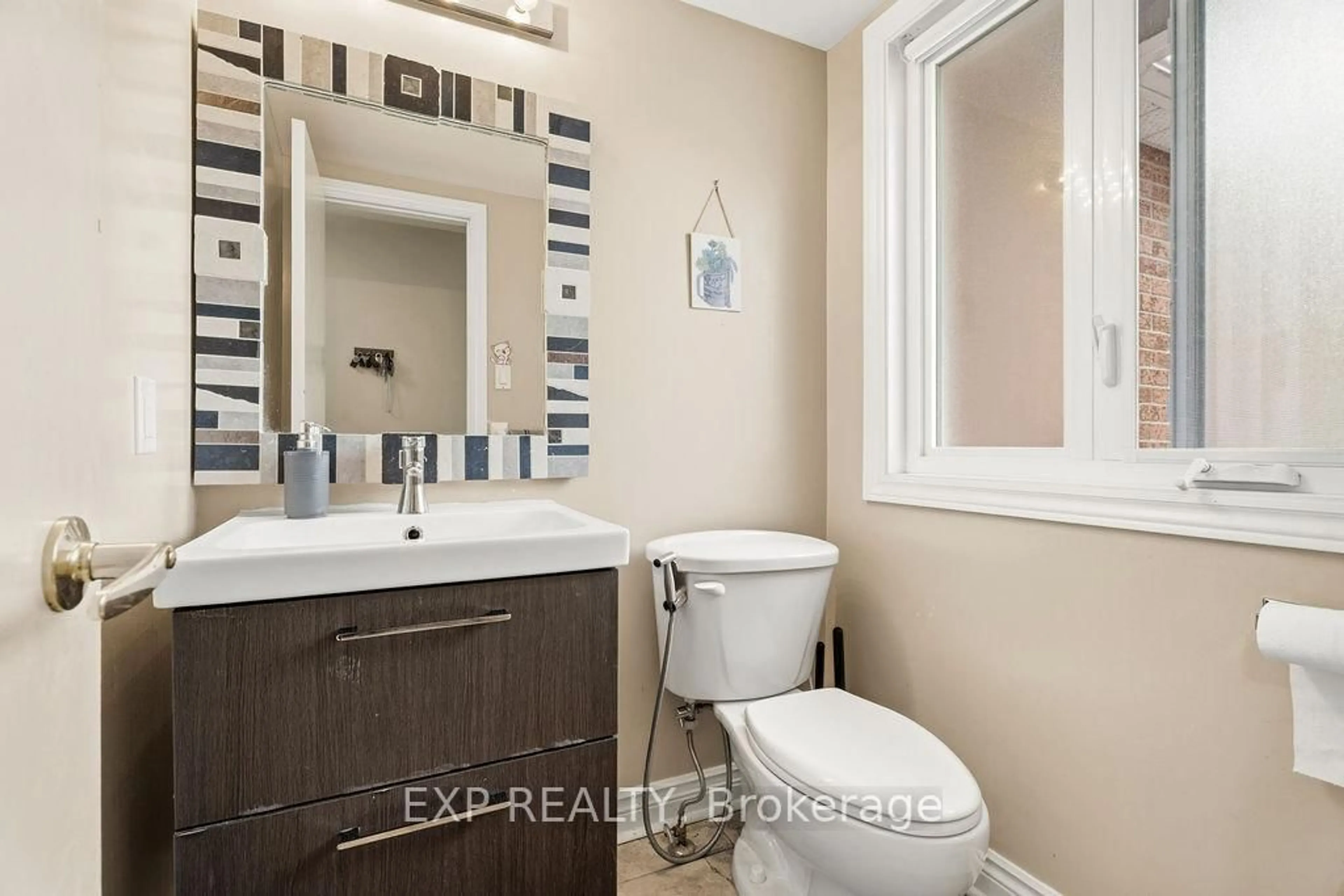 Standard bathroom, ceramic/tile floor for 164 Midsummer Terr #47, Orleans Ontario K1E 3V5