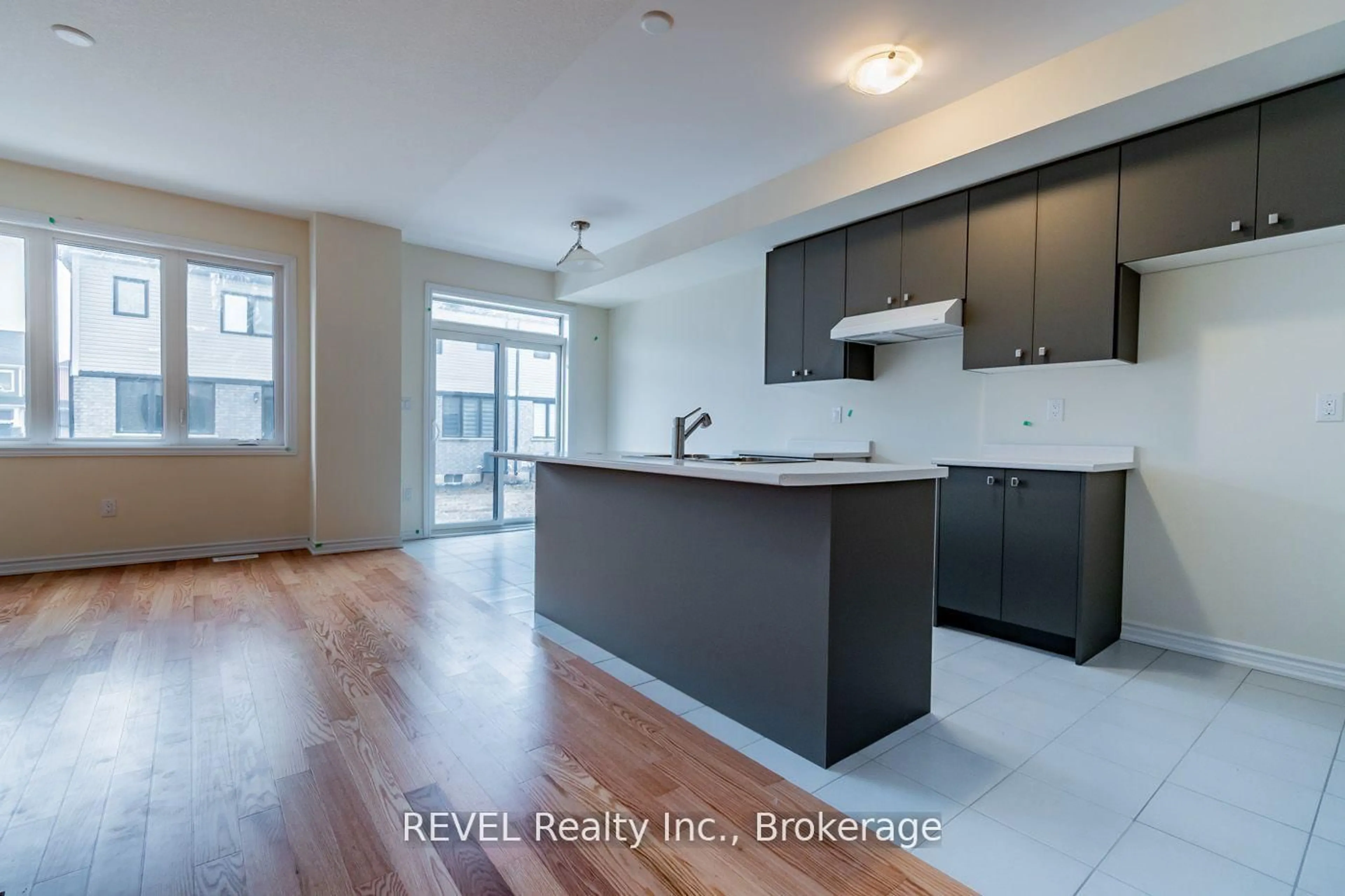 Open concept kitchen, unknown for 20 Ever Sweet Way, Thorold Ontario L2V 0L1