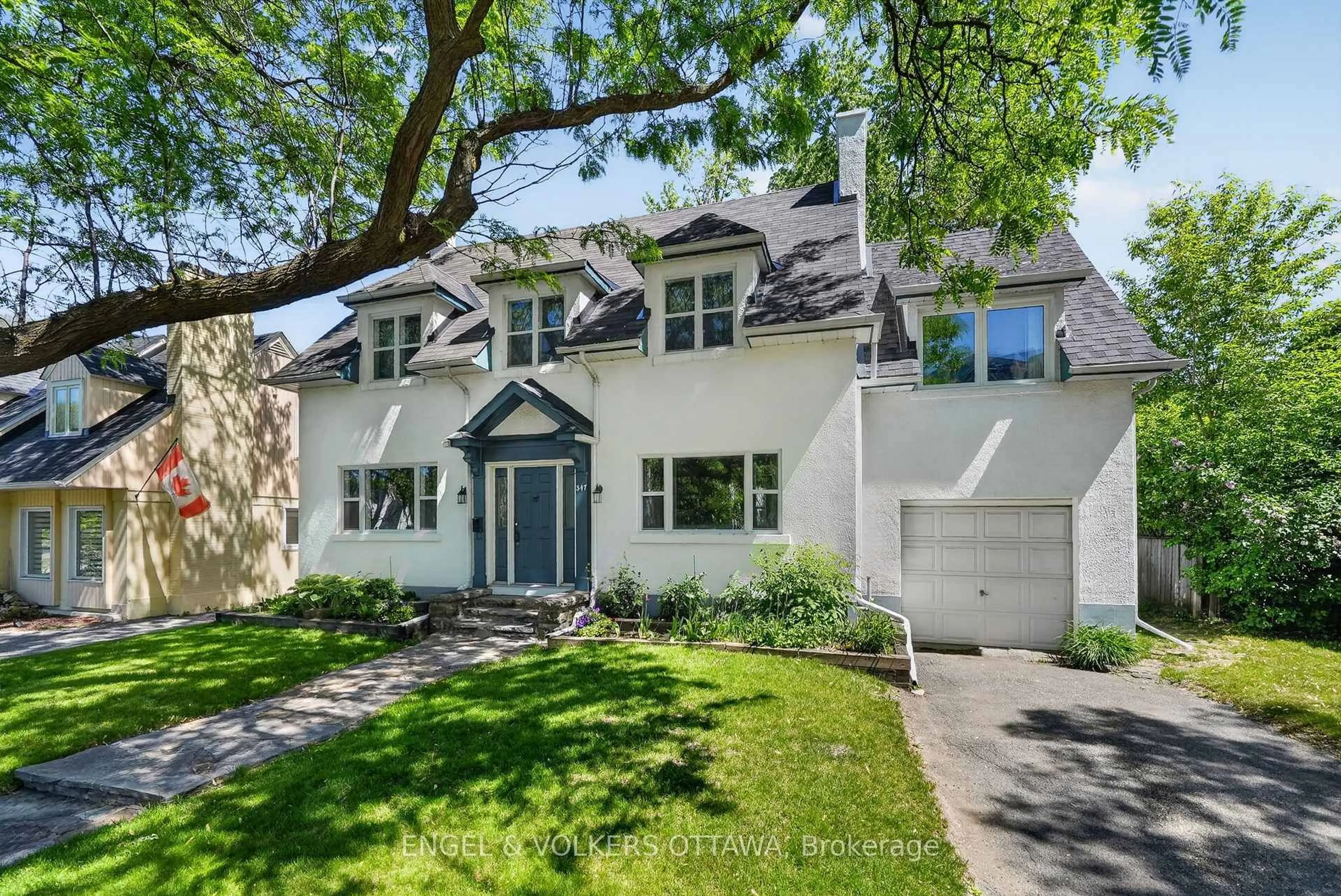 Home with brick exterior material, street for 347 Island Park Dr, Ottawa Ontario K1Y 0A6