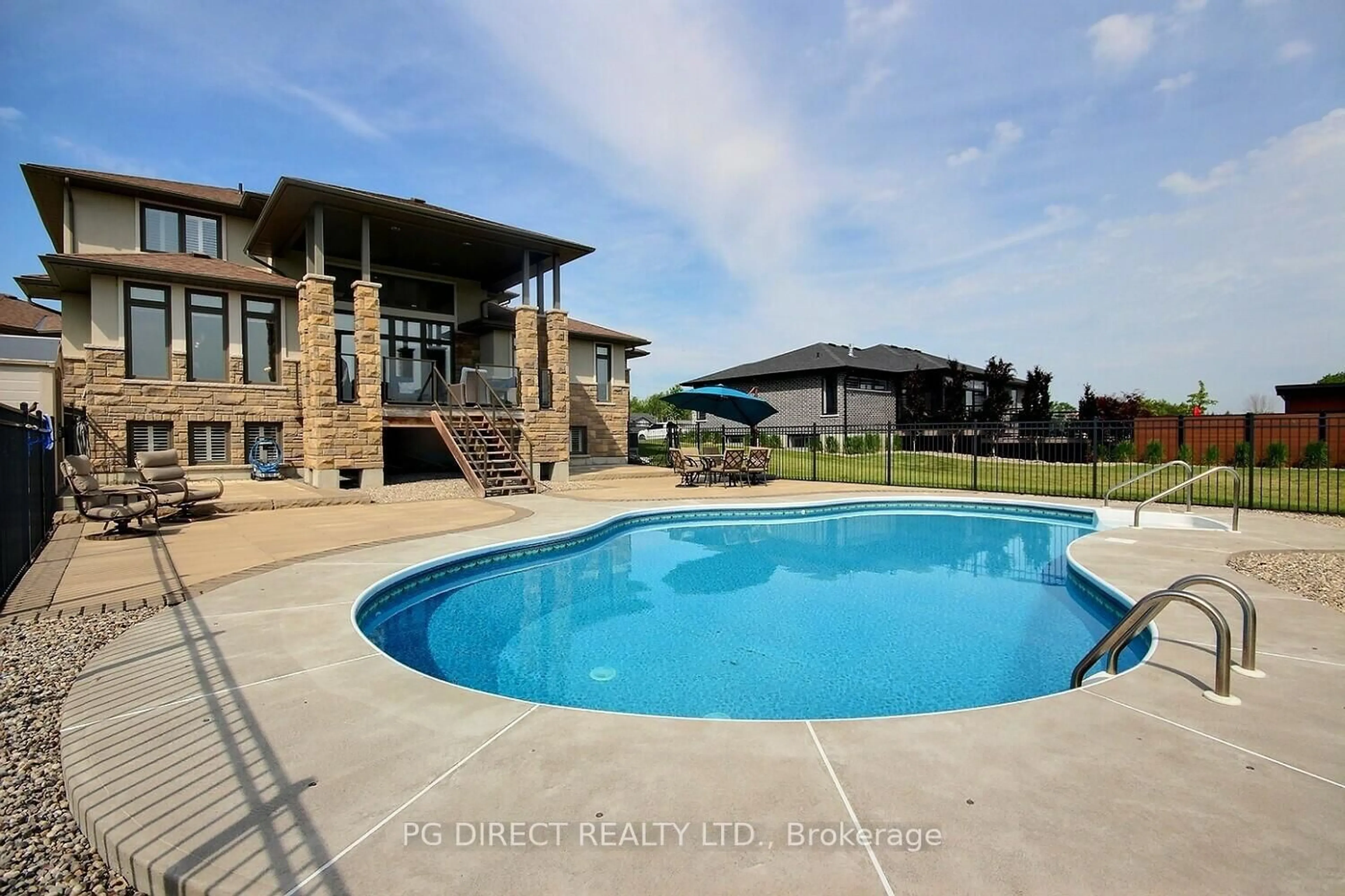 Pool for 648 County Rd 28 Rd, Prince Edward County Ontario K8N 0G2