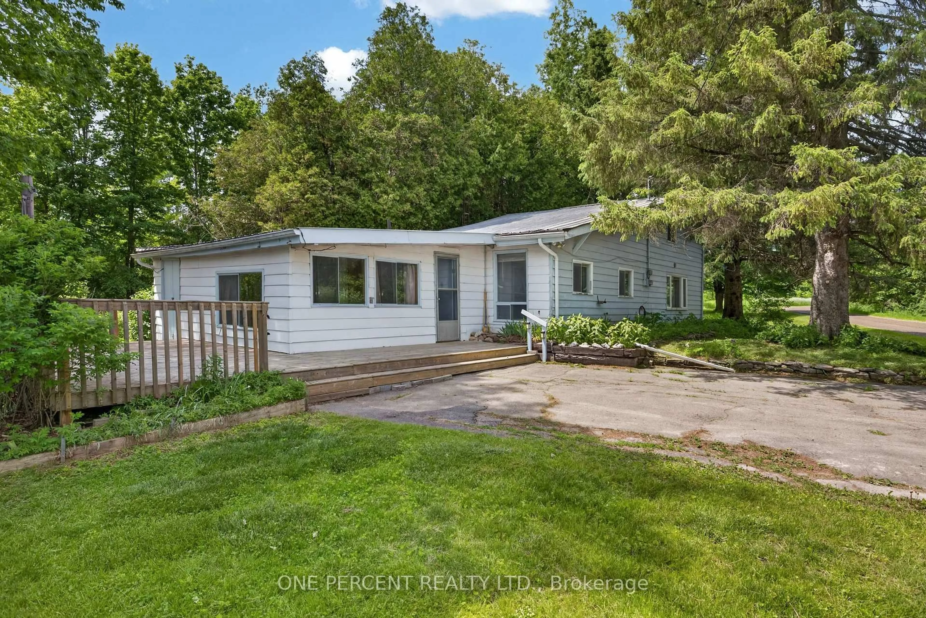 A pic from outside/outdoor area/front of a property/back of a property/a pic from drone, street for 918 Black Rd, North Grenville Ontario K0G 1T0