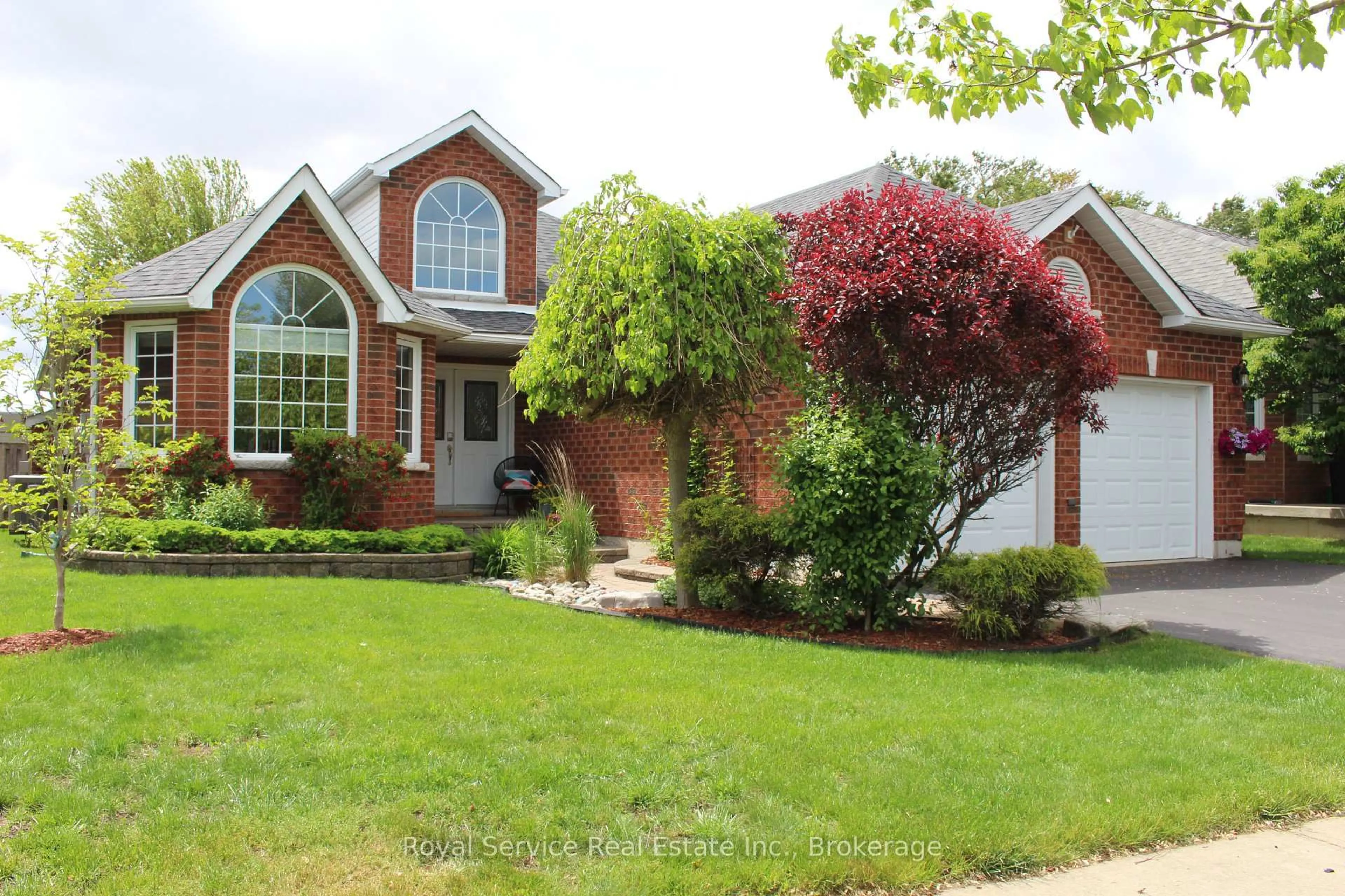 Home with brick exterior material, street for 1031 Otto Dr, Cobourg Ontario K9A 5Y4