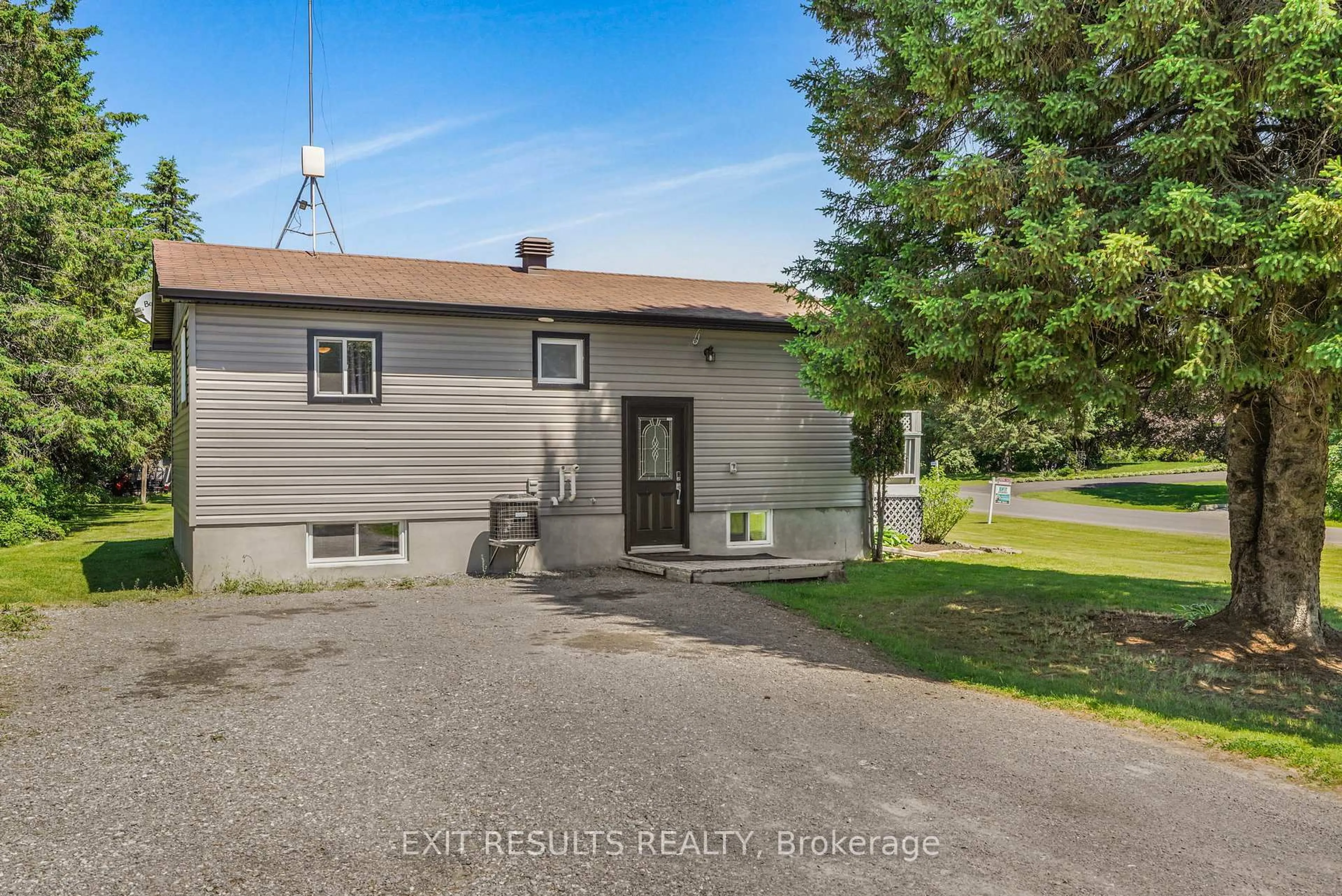A pic from outside/outdoor area/front of a property/back of a property/a pic from drone, street for 8 Beaver Lane, The Nation Ontario K0A 2M0