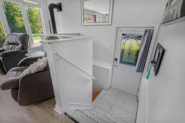 8 Beaver Lane, The Nation 3