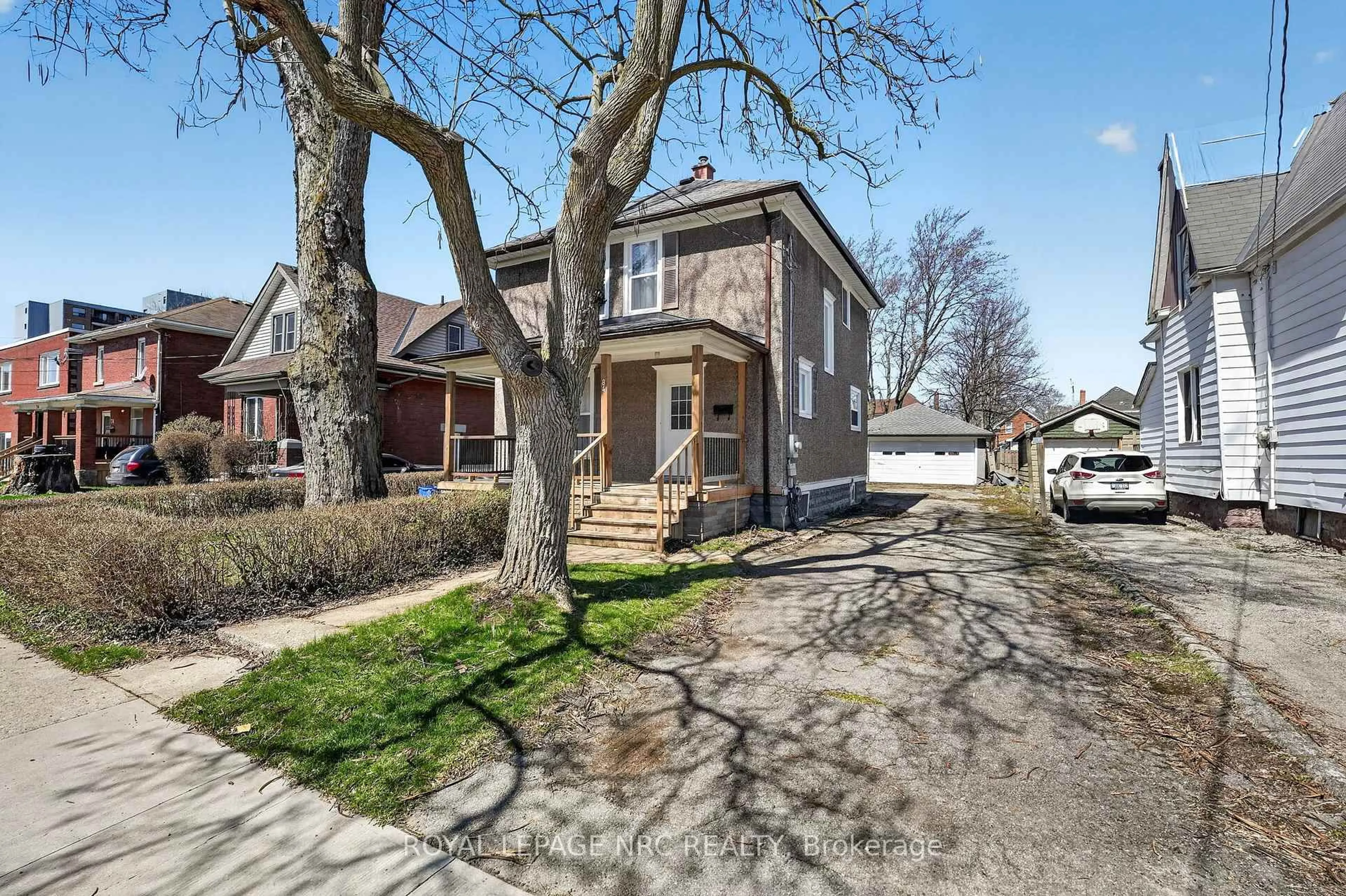 Unknown for 84 State St, Welland Ontario L3B 4K5