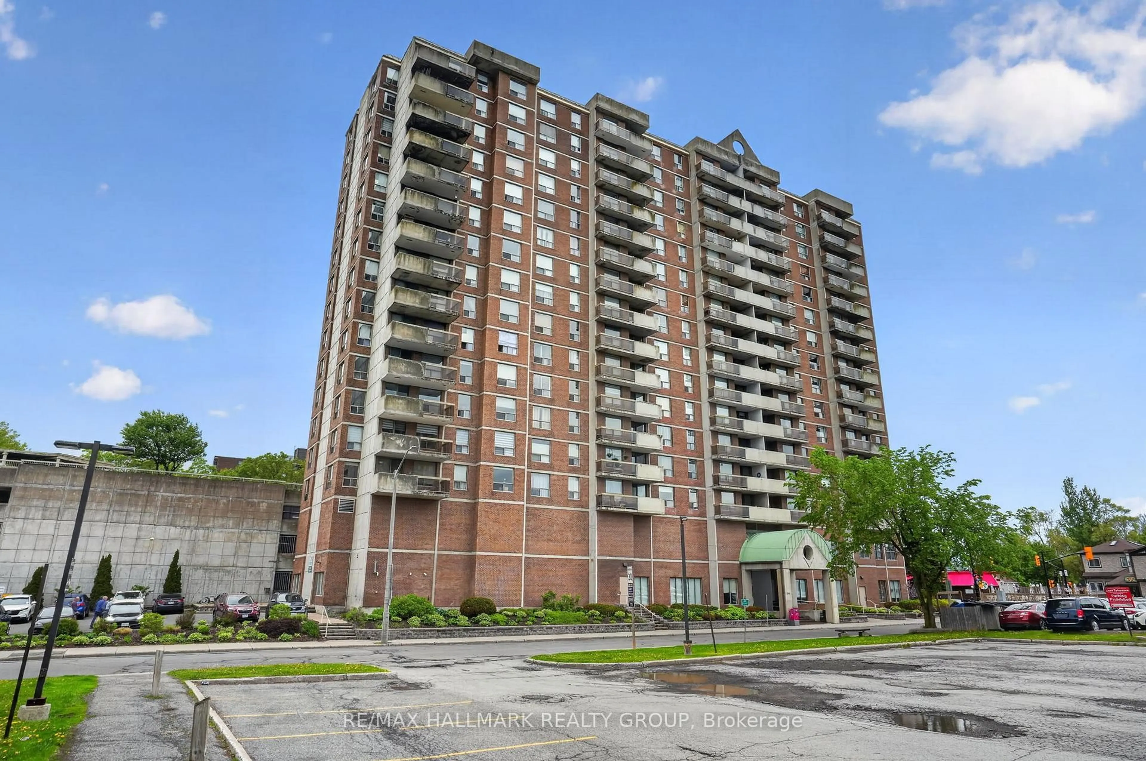 Unknown for 200 Lafontaine Ave #1510, Ottawa Ontario K1L 8K8