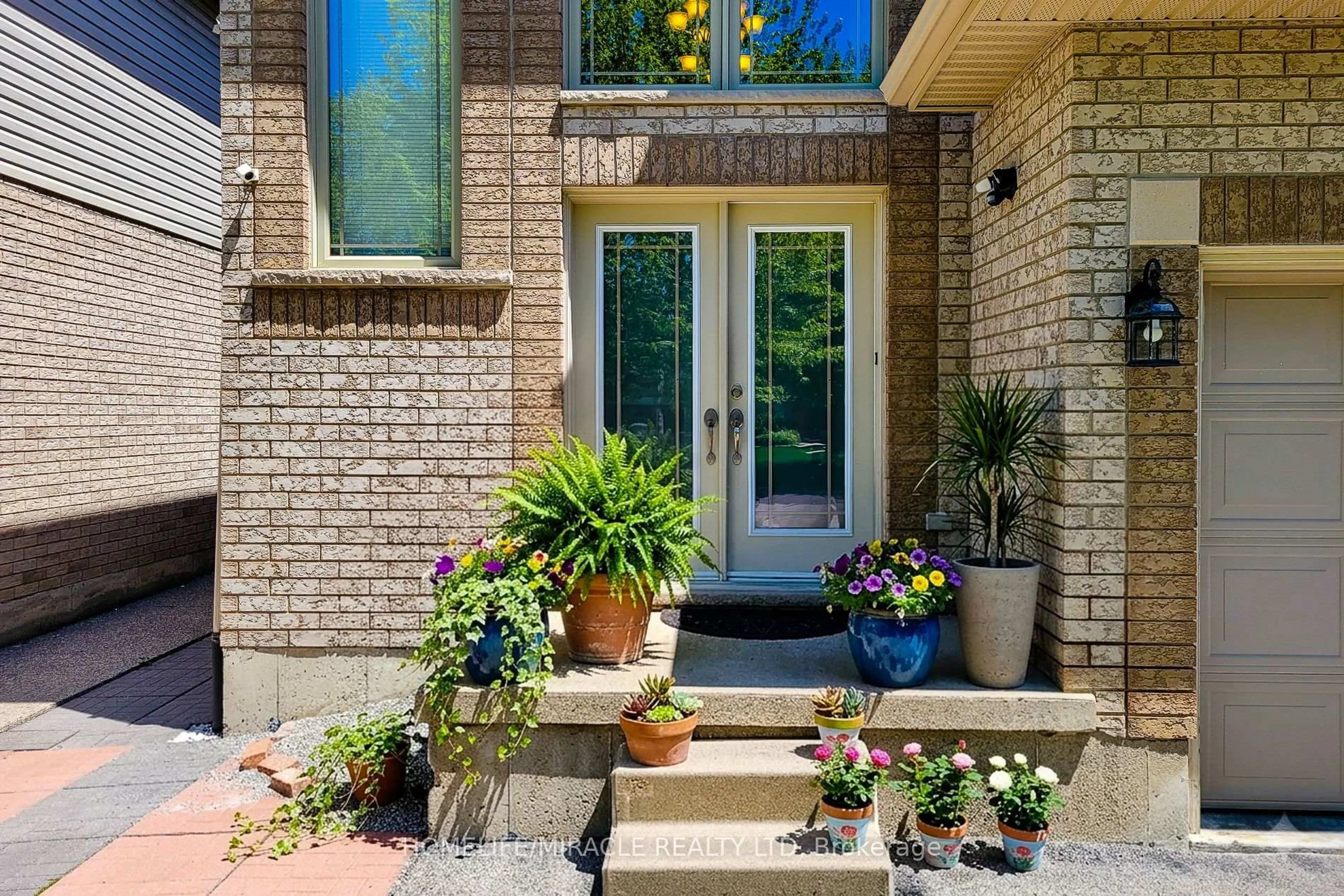 Unknown for 197 Cloverleaf Dr, Hamilton Ontario L9K 1T4