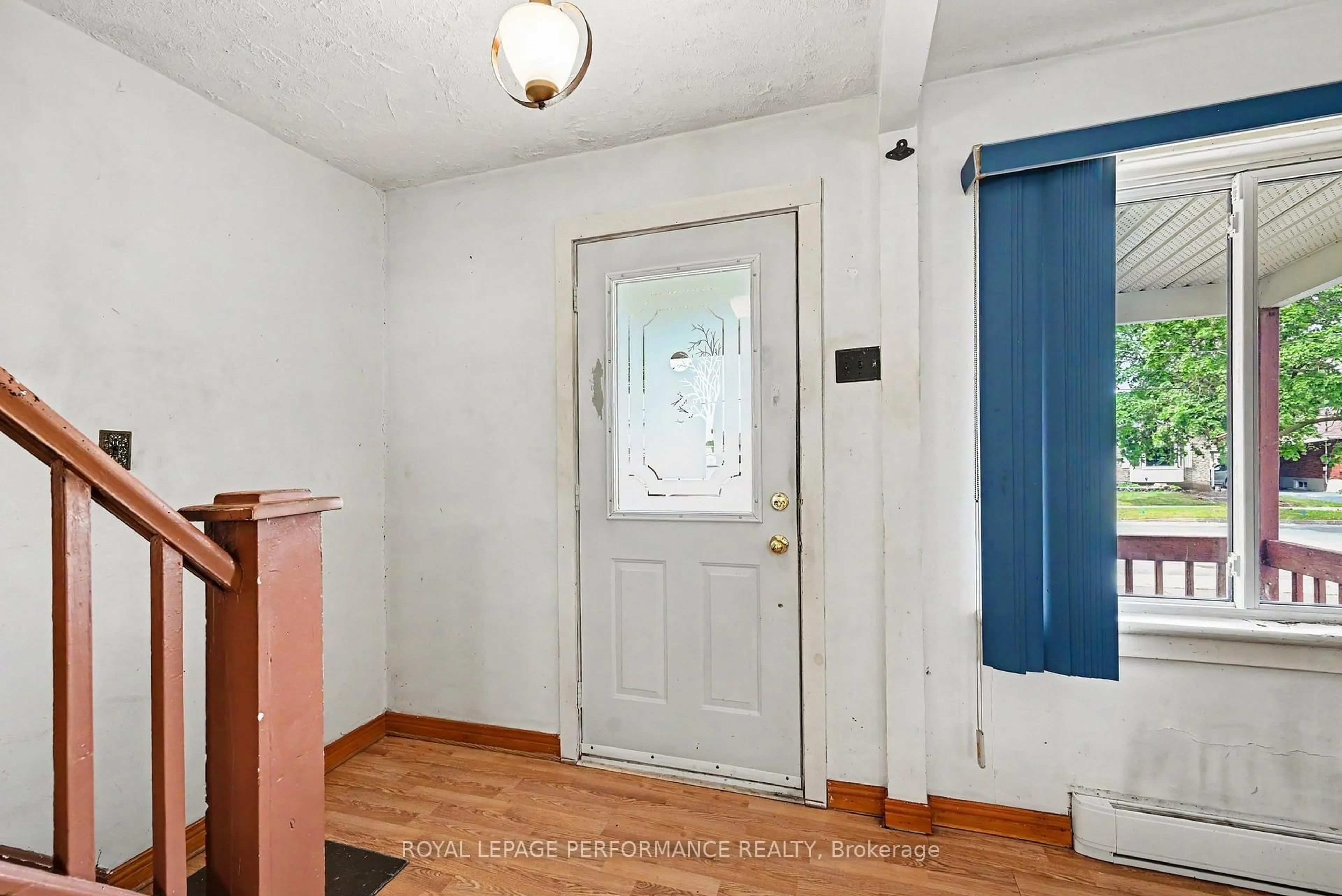 Indoor entryway for 50-52 Leonia St, Cornwall Ontario K6H 5L6