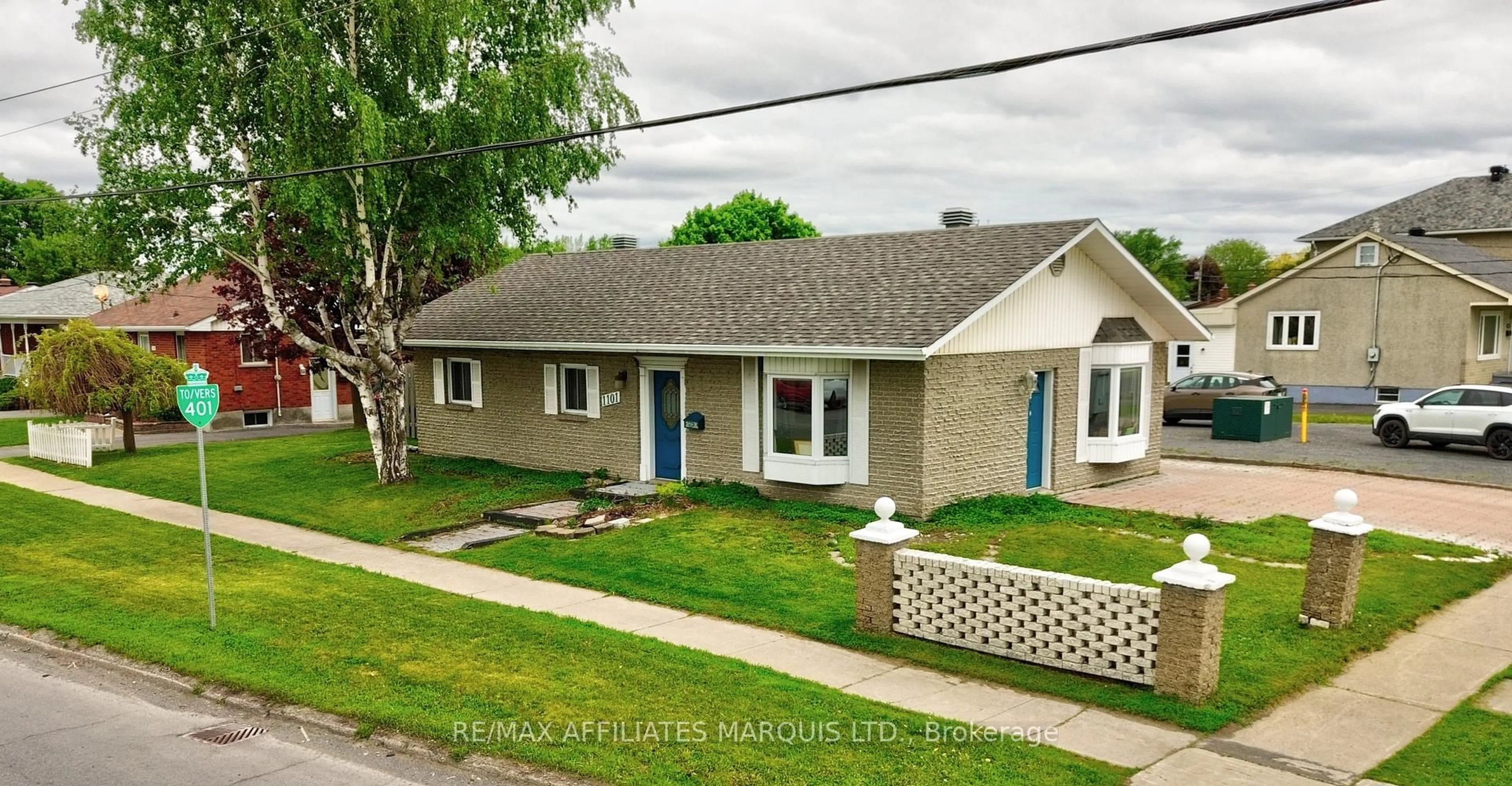 Unknown for 1101 Mcconnell Ave, Cornwall Ontario K6H 4N2
