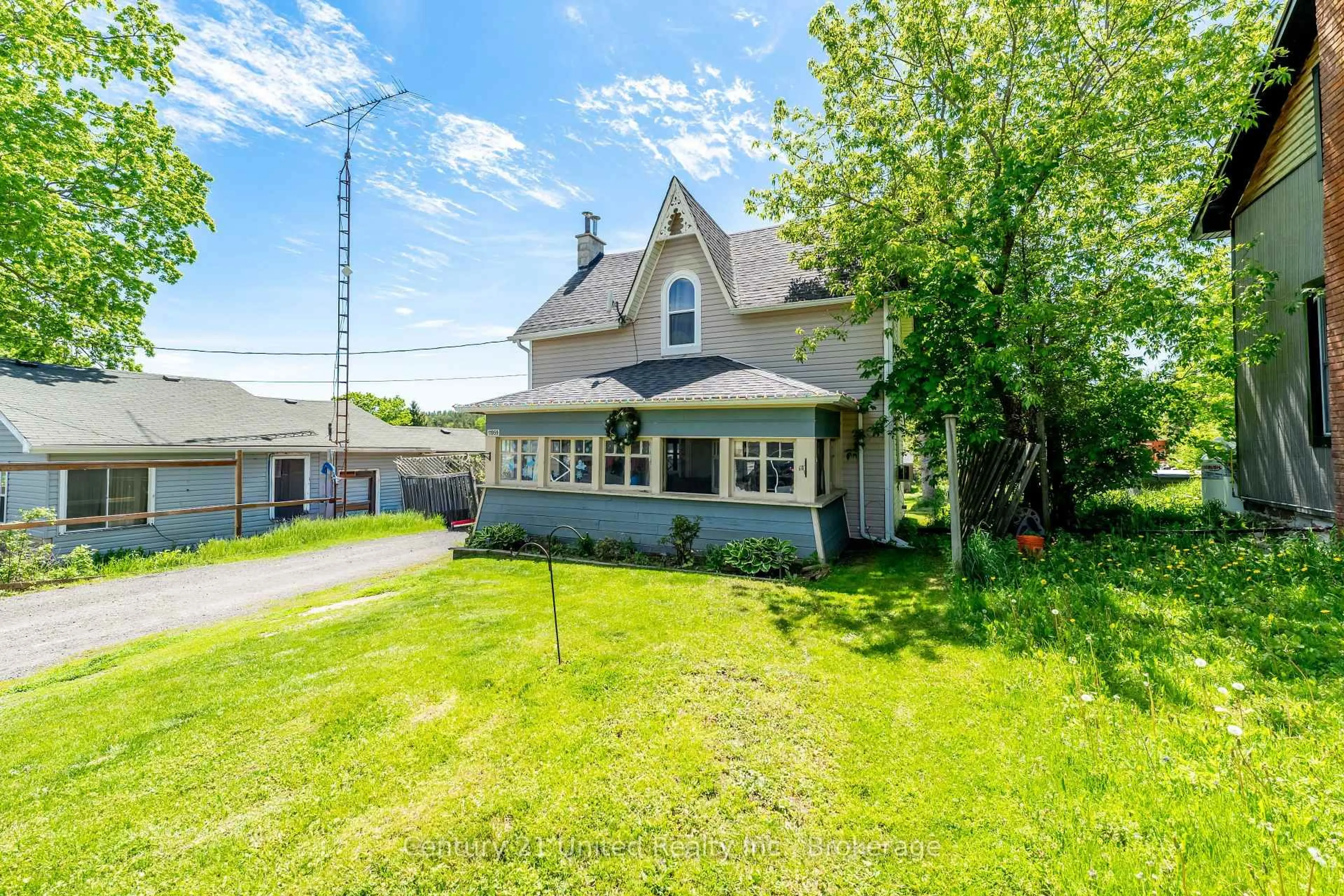 A pic from outside/outdoor area/front of a property/back of a property/a pic from drone, street for 11959 County Road 24 St, Alderville First Nation Ontario K0K 2X0
