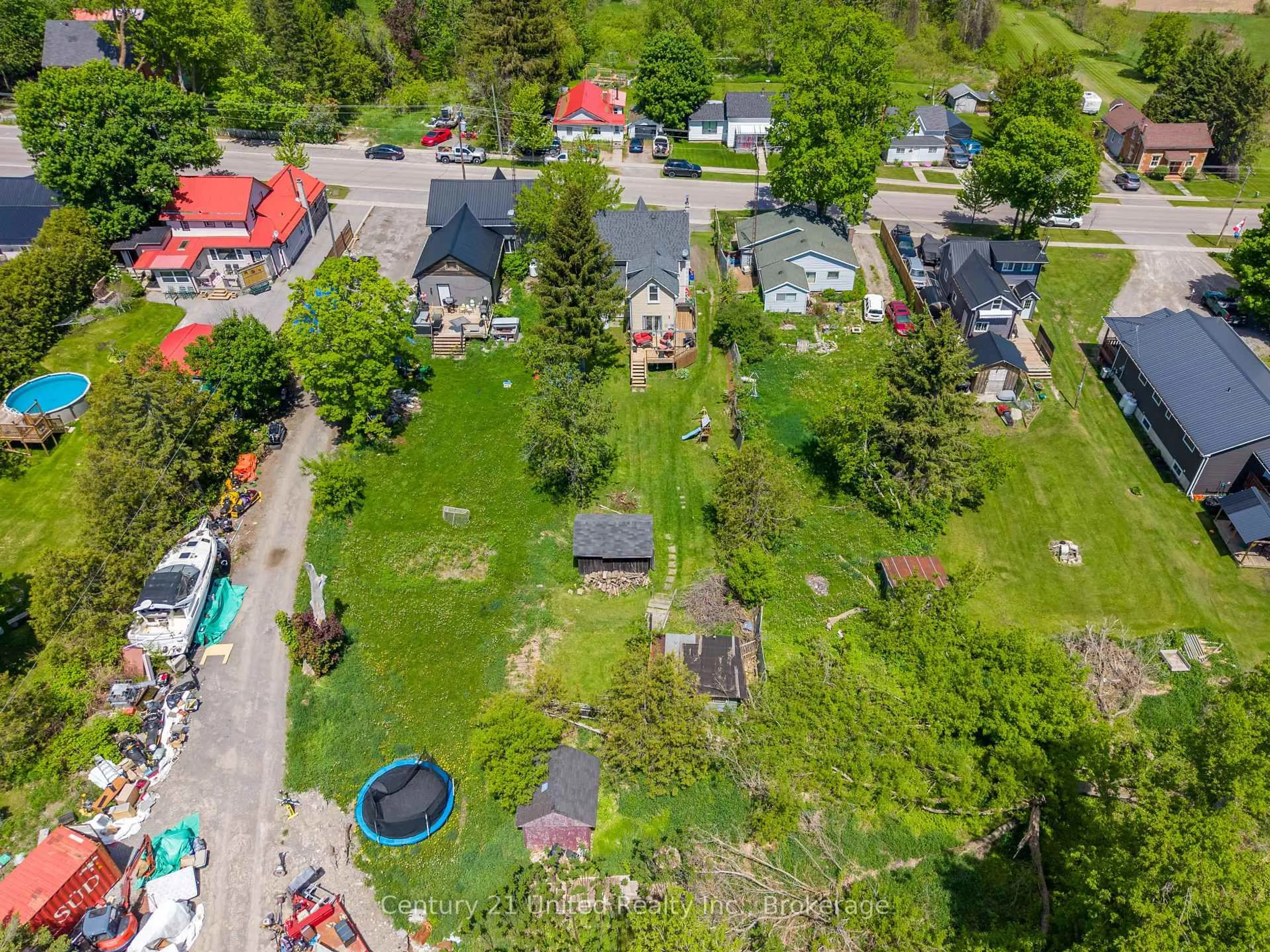 A pic from outside/outdoor area/front of a property/back of a property/a pic from drone, street for 11959 County Road 24 St, Alderville First Nation Ontario K0K 2X0