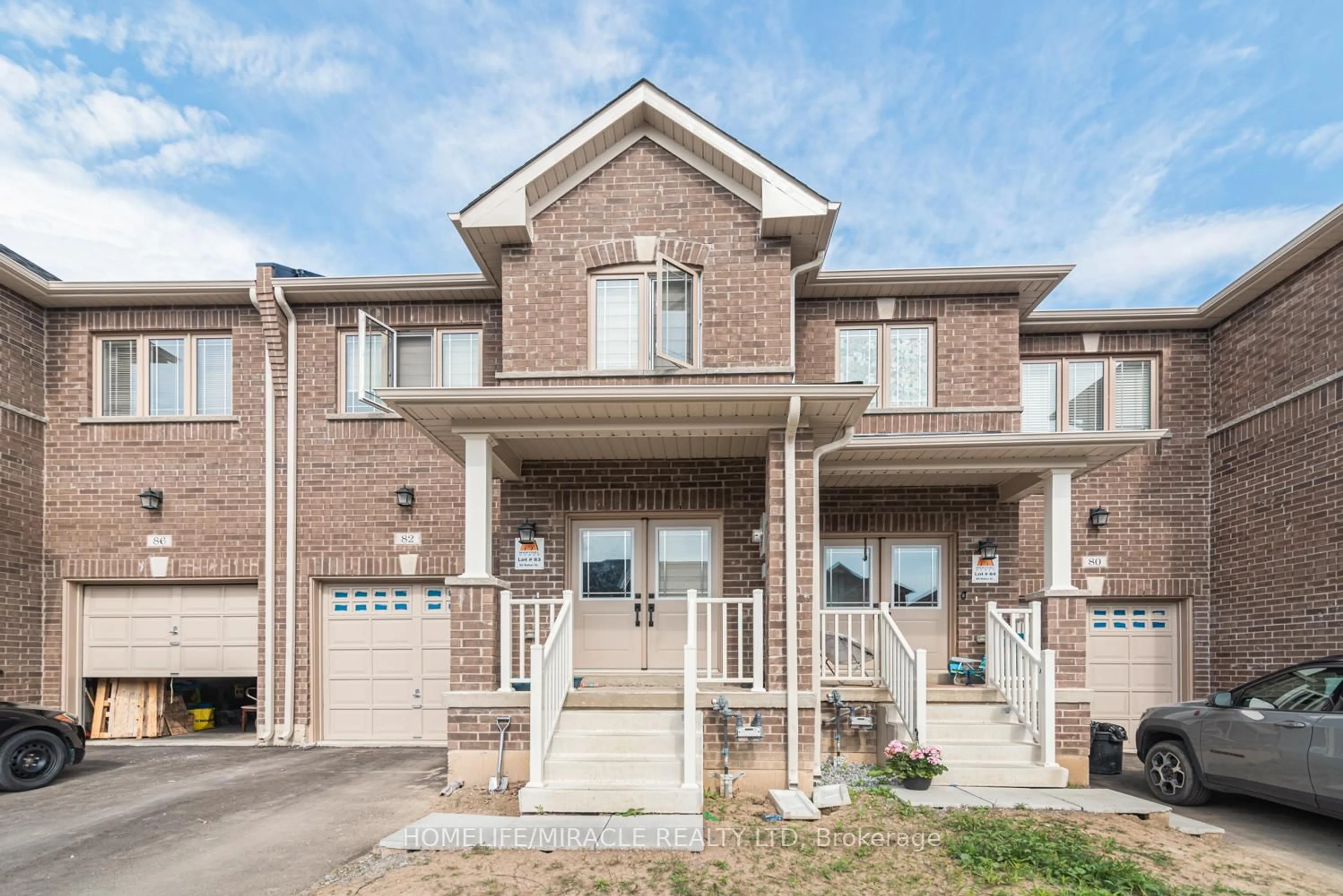 Home with brick exterior material, street for 82 Baker St, Thorold Ontario L2V 0N1