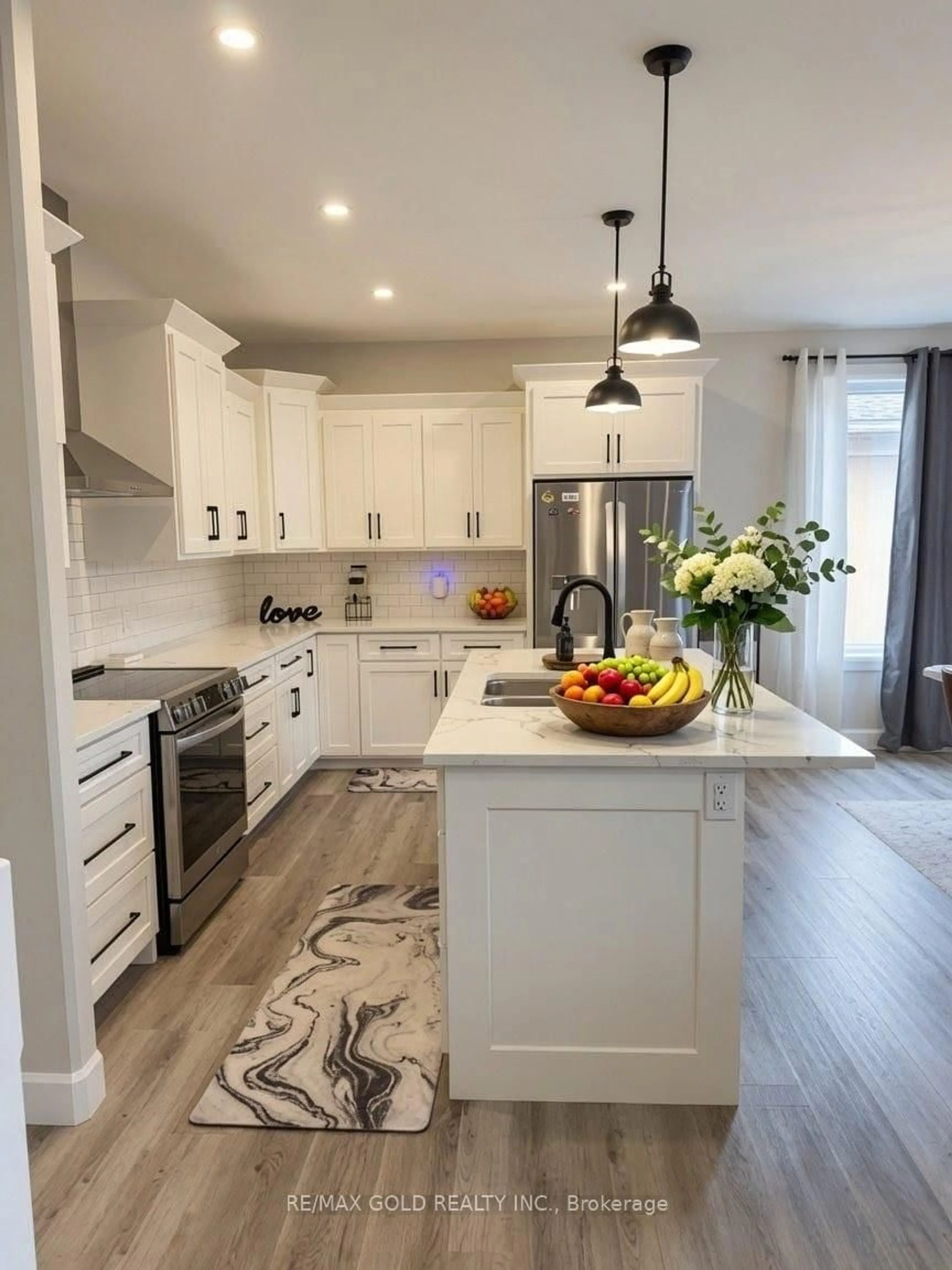 Open concept kitchen, unknown for 5 John Pound Rd #11, Tillsonburg Ontario N4G 5X3