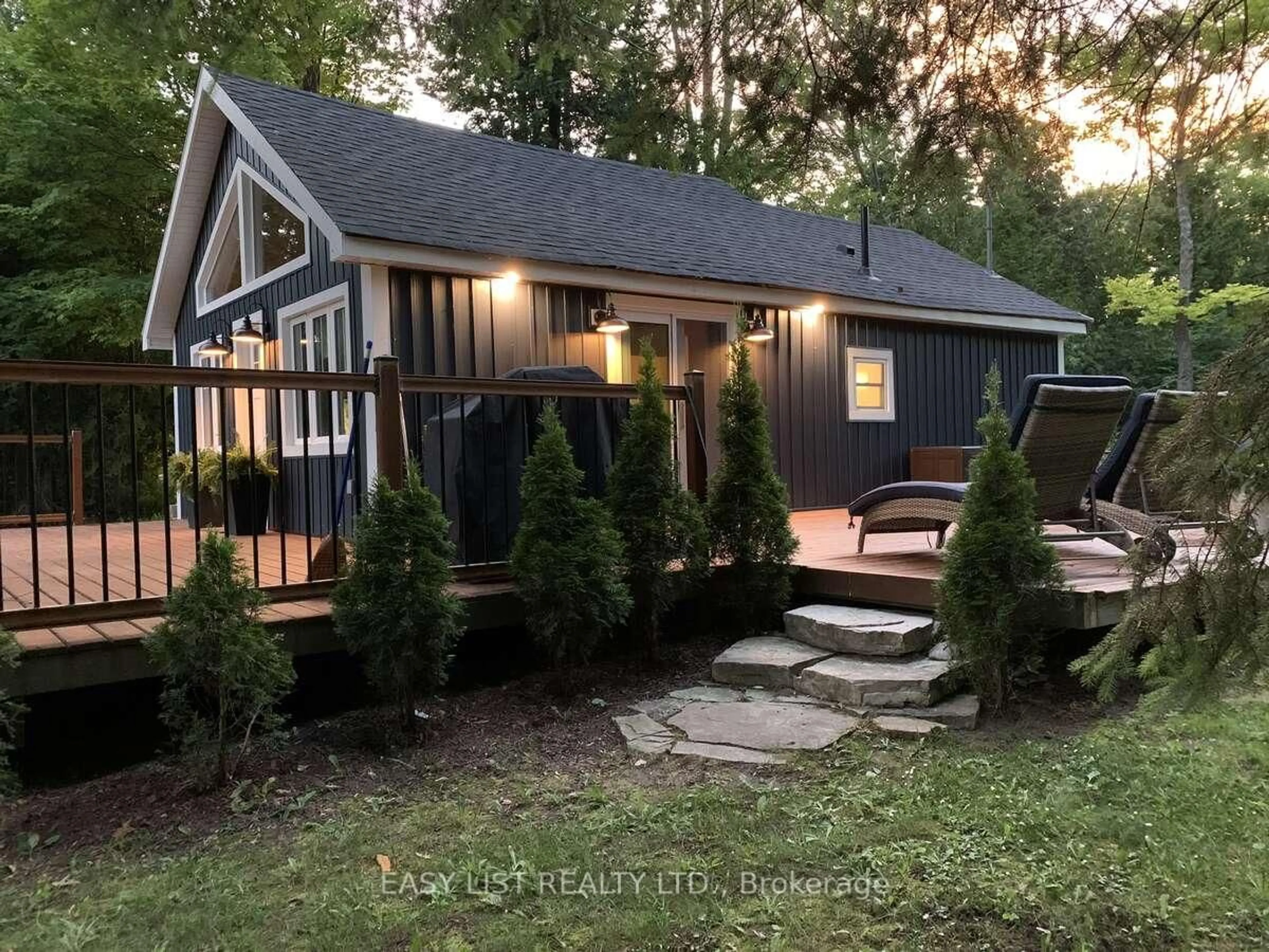 Home with vinyl exterior material, street for 858 Howdenvale Rd, South Bruce Peninsula Ontario N0H 1X0