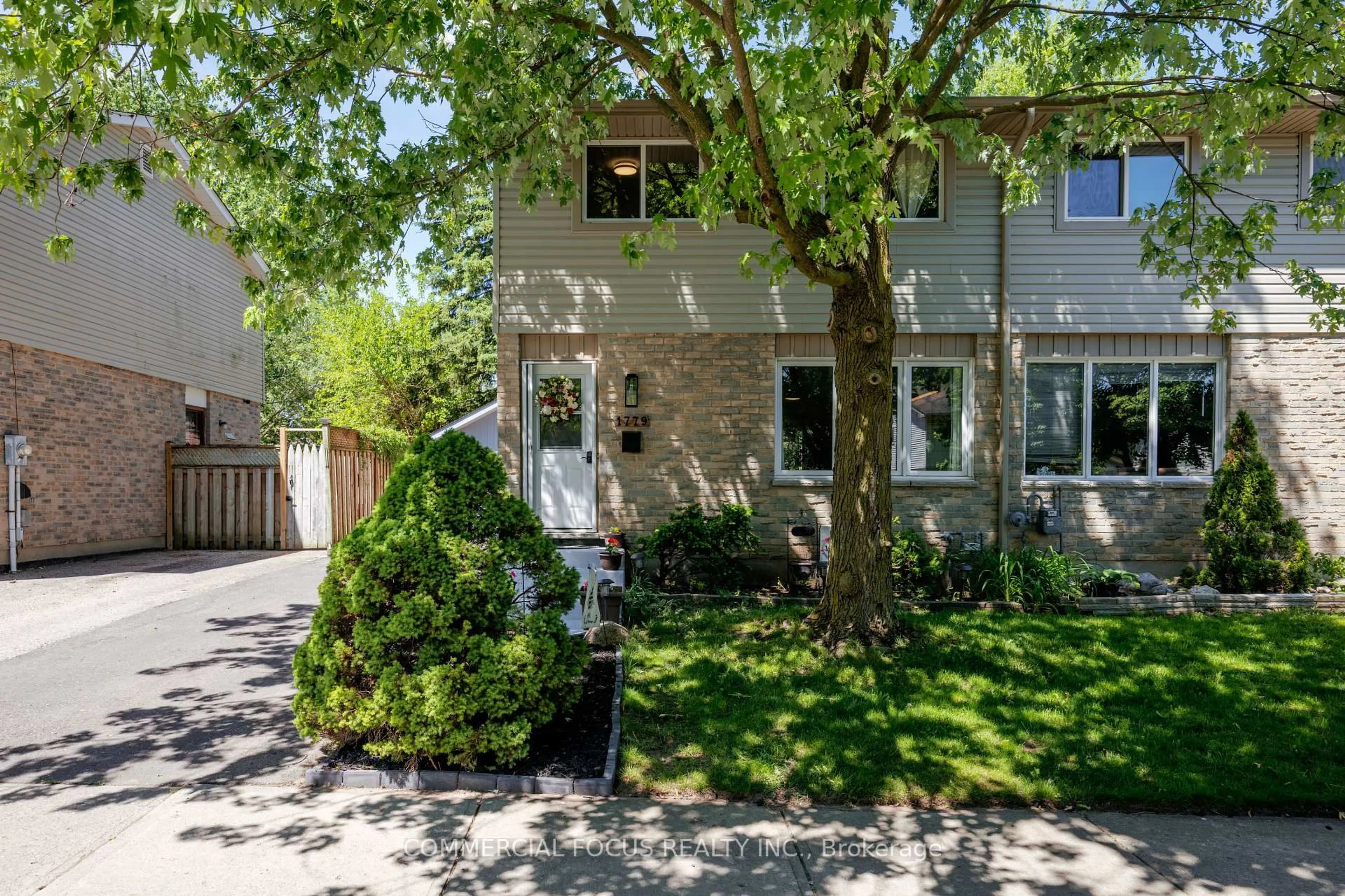 Unknown for 1779 Aldersbrook Rd, London North Ontario N6G 3E2