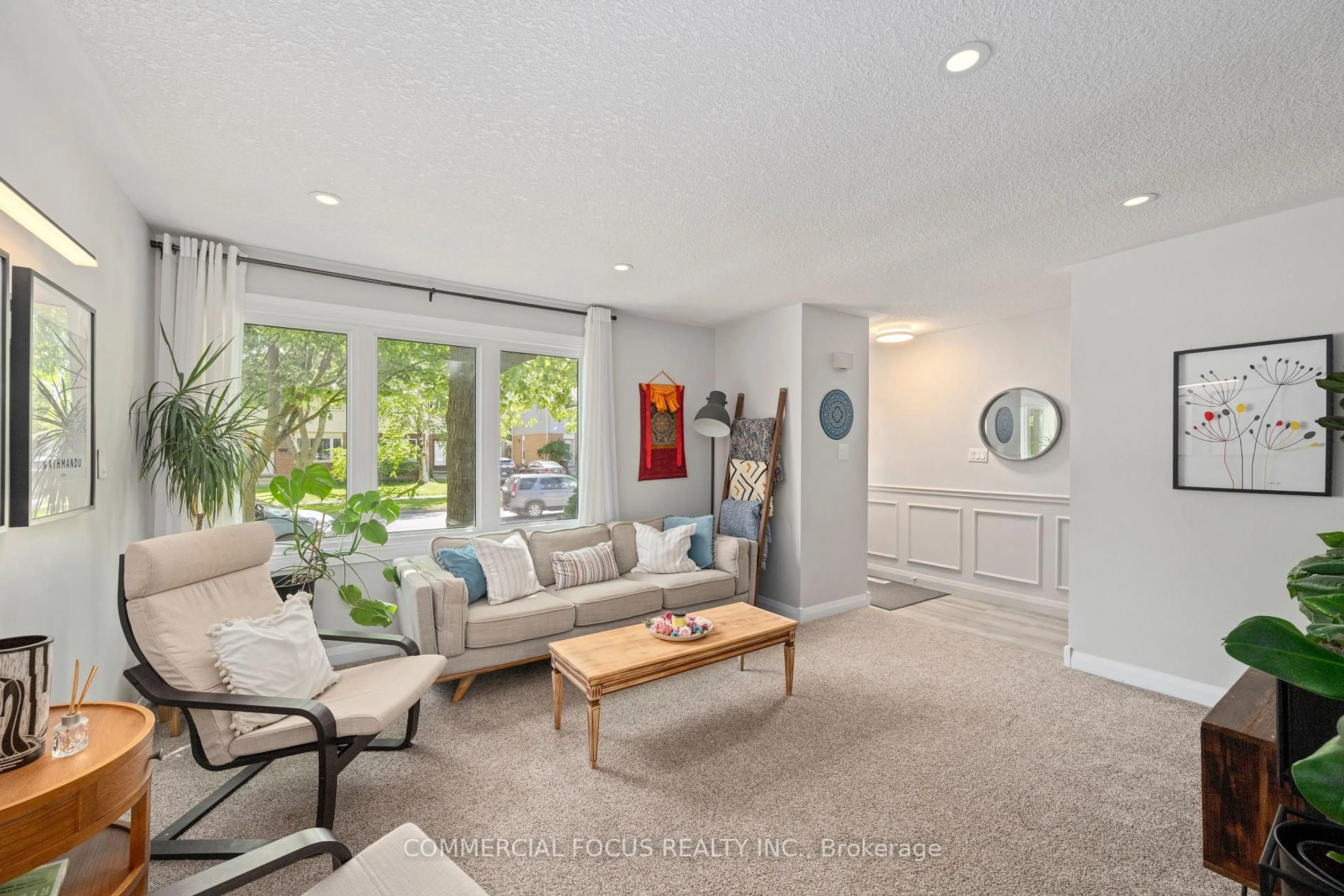 Living room with furniture, unknown for 1779 Aldersbrook Rd, London North Ontario N6G 3E2