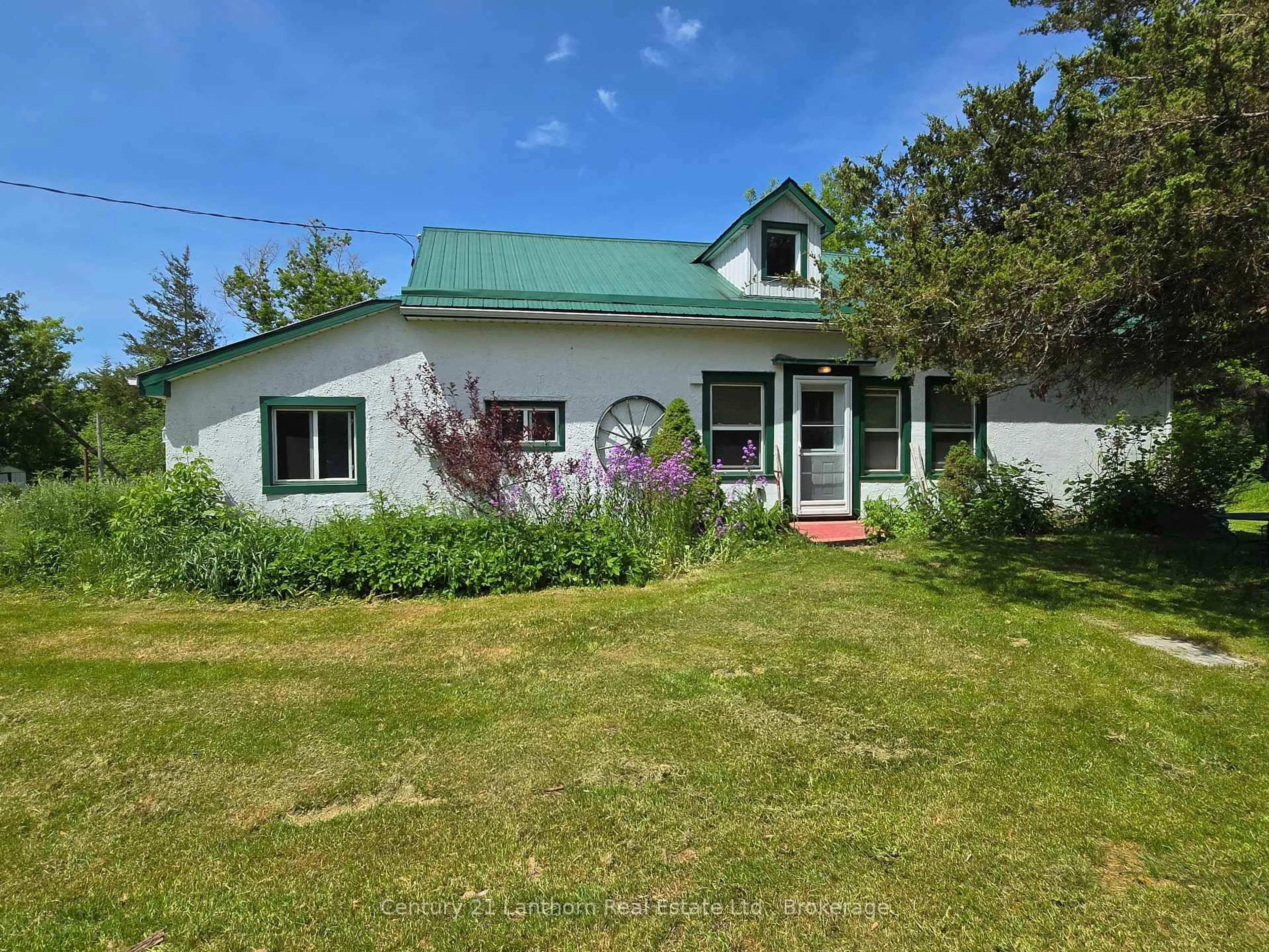 A pic from outside/outdoor area/front of a property/back of a property/a pic from drone, unknown for 1054 Melrose Rd, Shannonville Ontario K0K 3A0