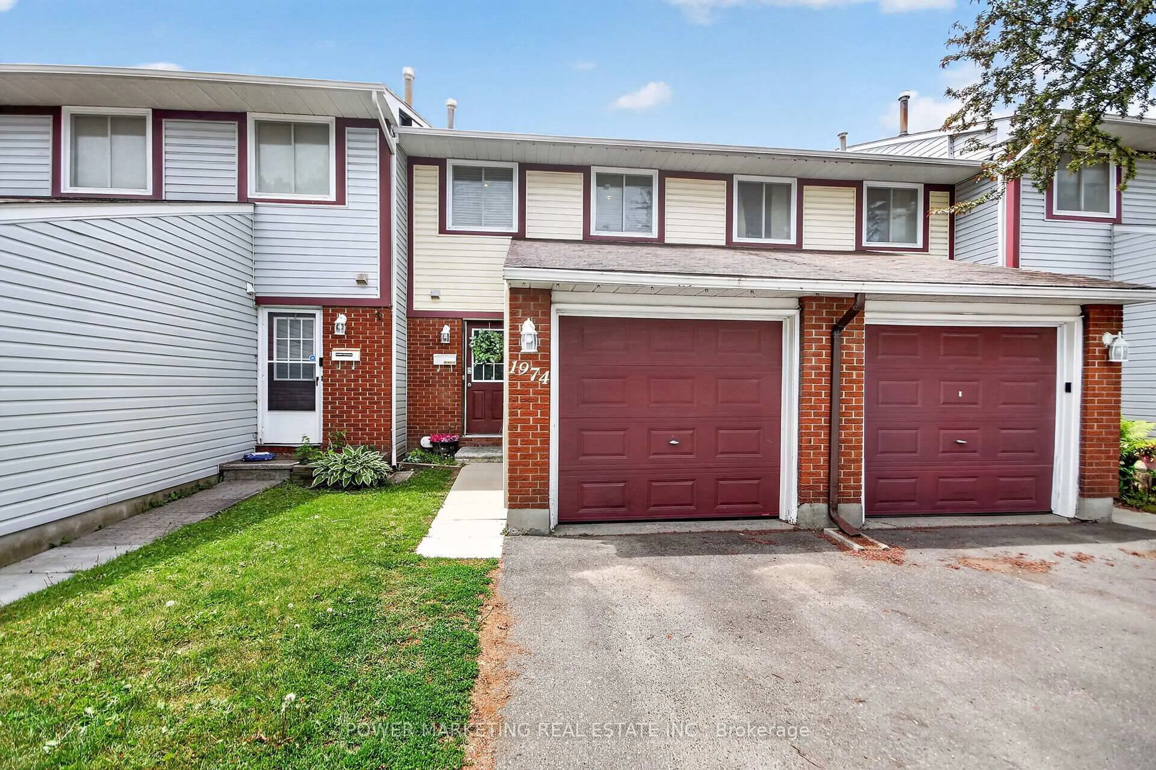 Unknown for 1974 GARDEN PARK Lane, Ottawa Ontario K1E 1E2