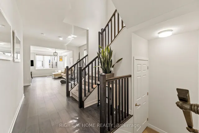 221 Billrian Cres, Stittsville 5