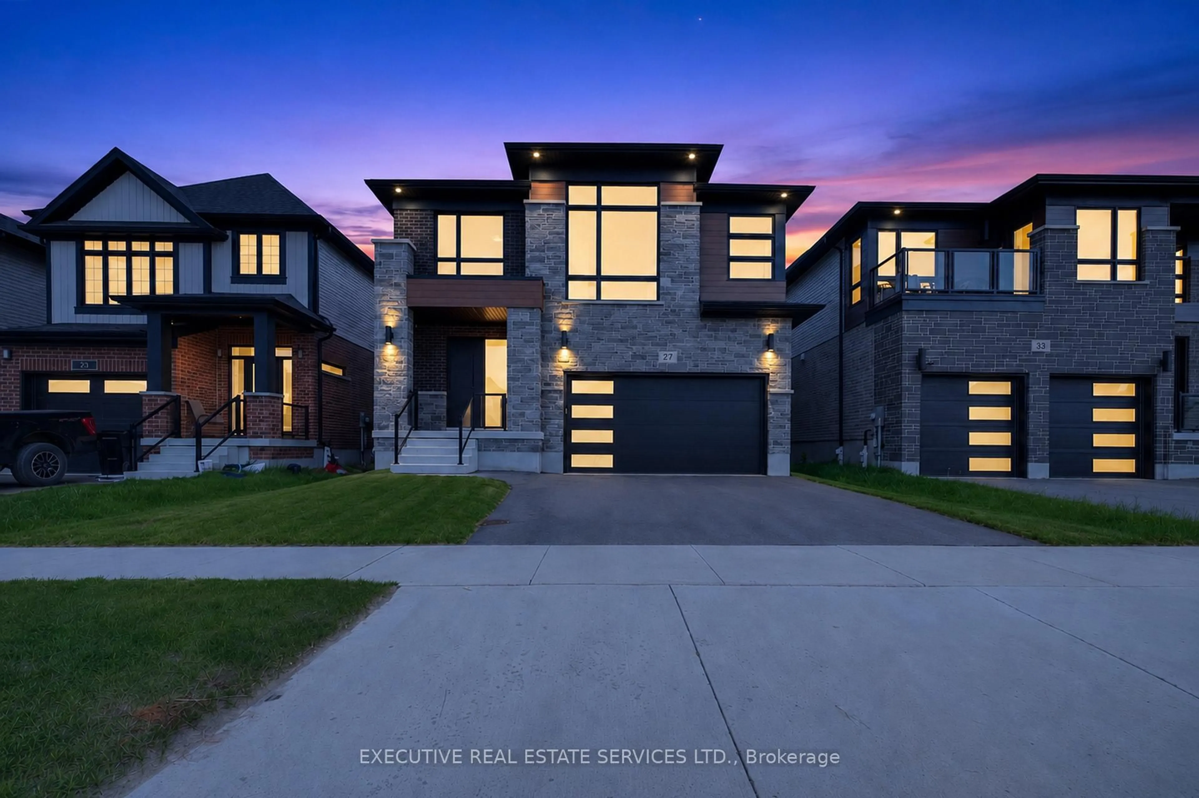 Home with brick exterior material, street for 27 Jacob Detweiller Dr, Kitchener Ontario N2P 0K7