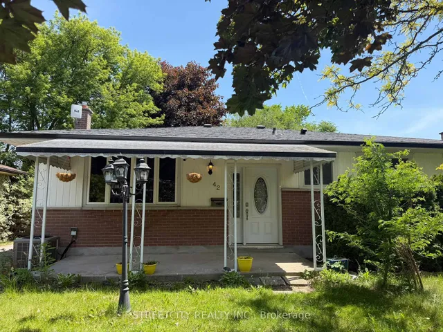42 Oneida Rd, London East 2