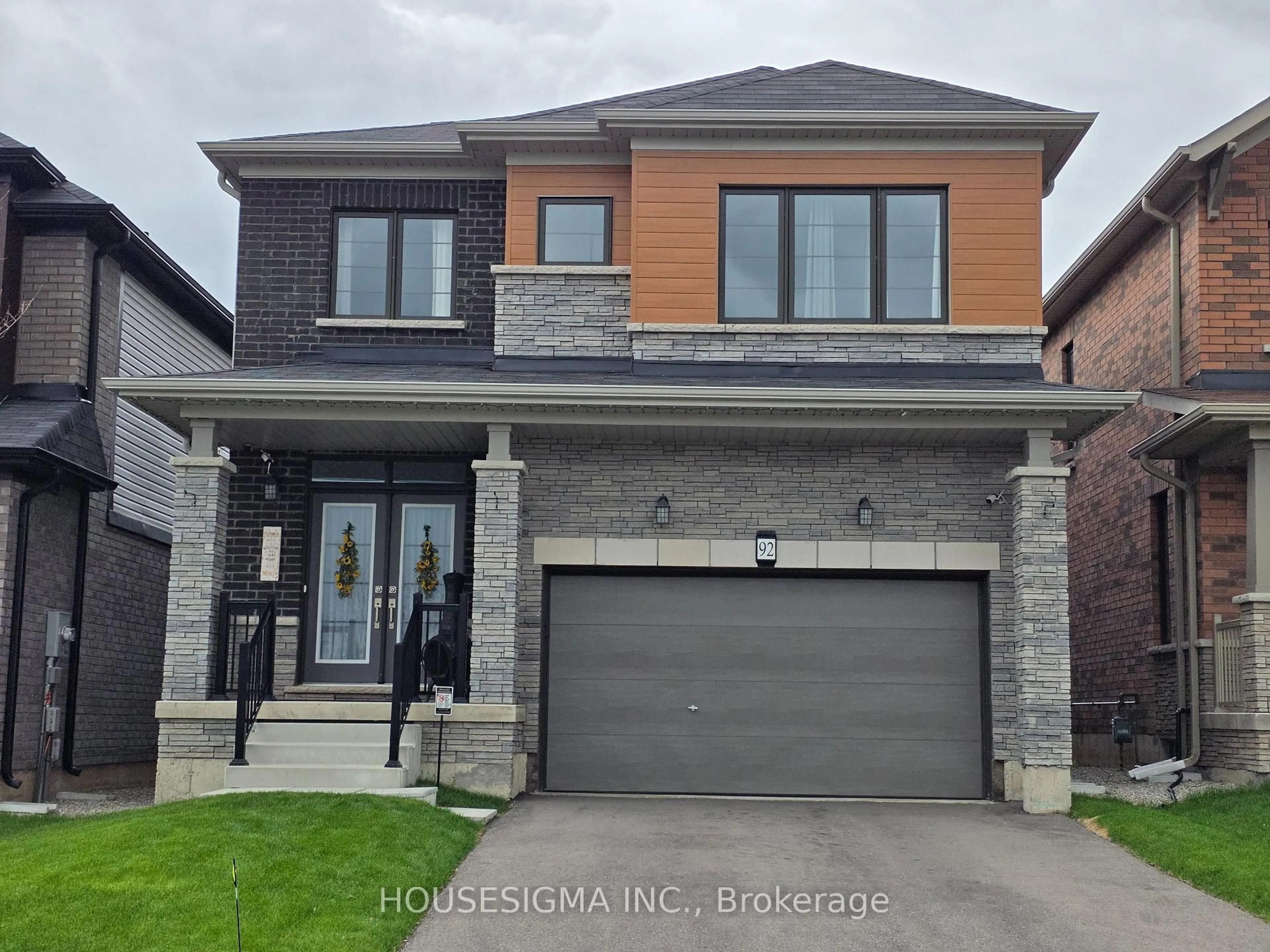 Home with brick exterior material, street for 92 Sundin Dr, Haldimand Ontario N3W 0H3