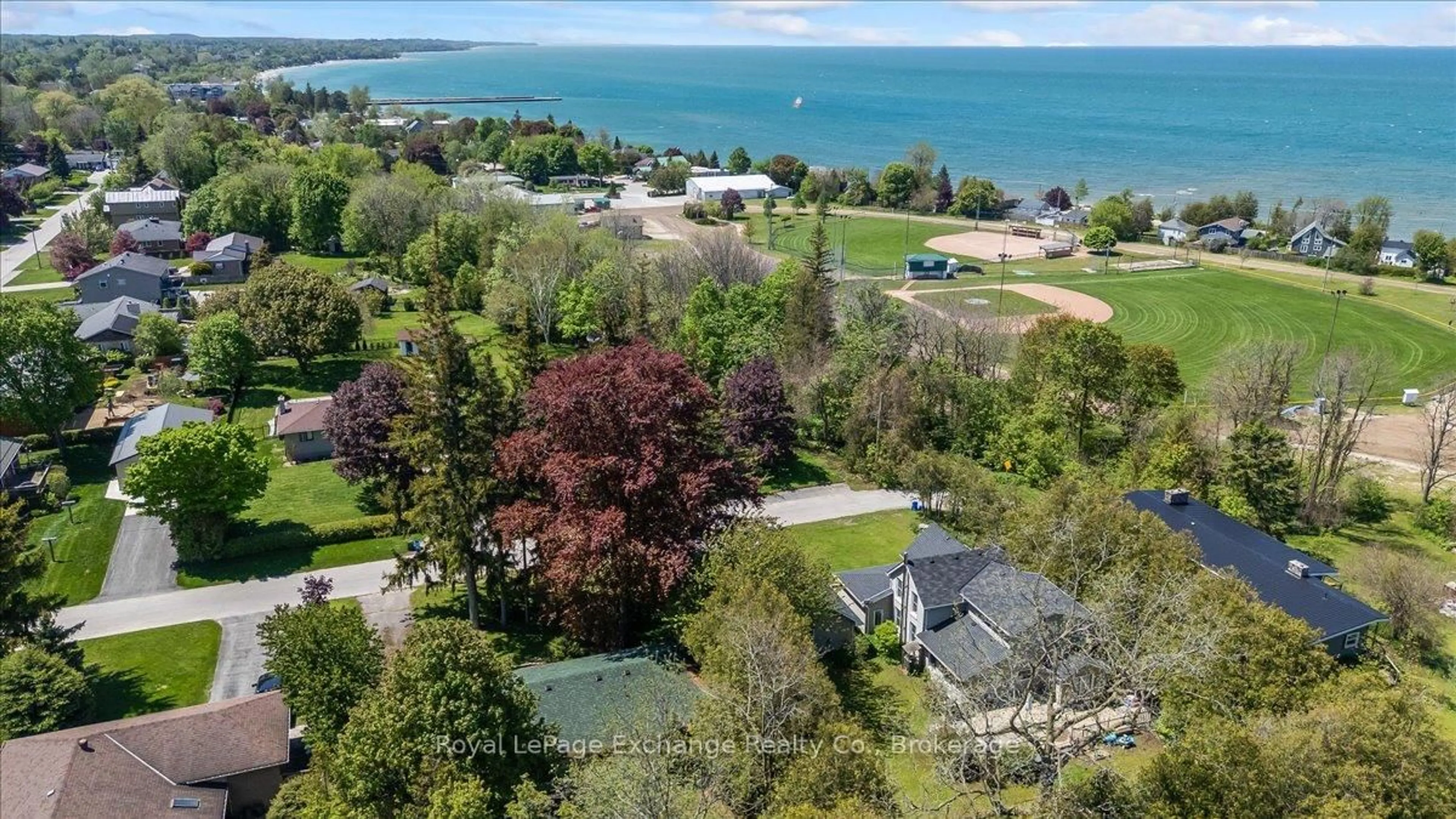 A pic from outside/outdoor area/front of a property/back of a property/a pic from drone, water/lake/river/ocean view for 167 Nelson St, Kincardine Ontario N2Z 1C4