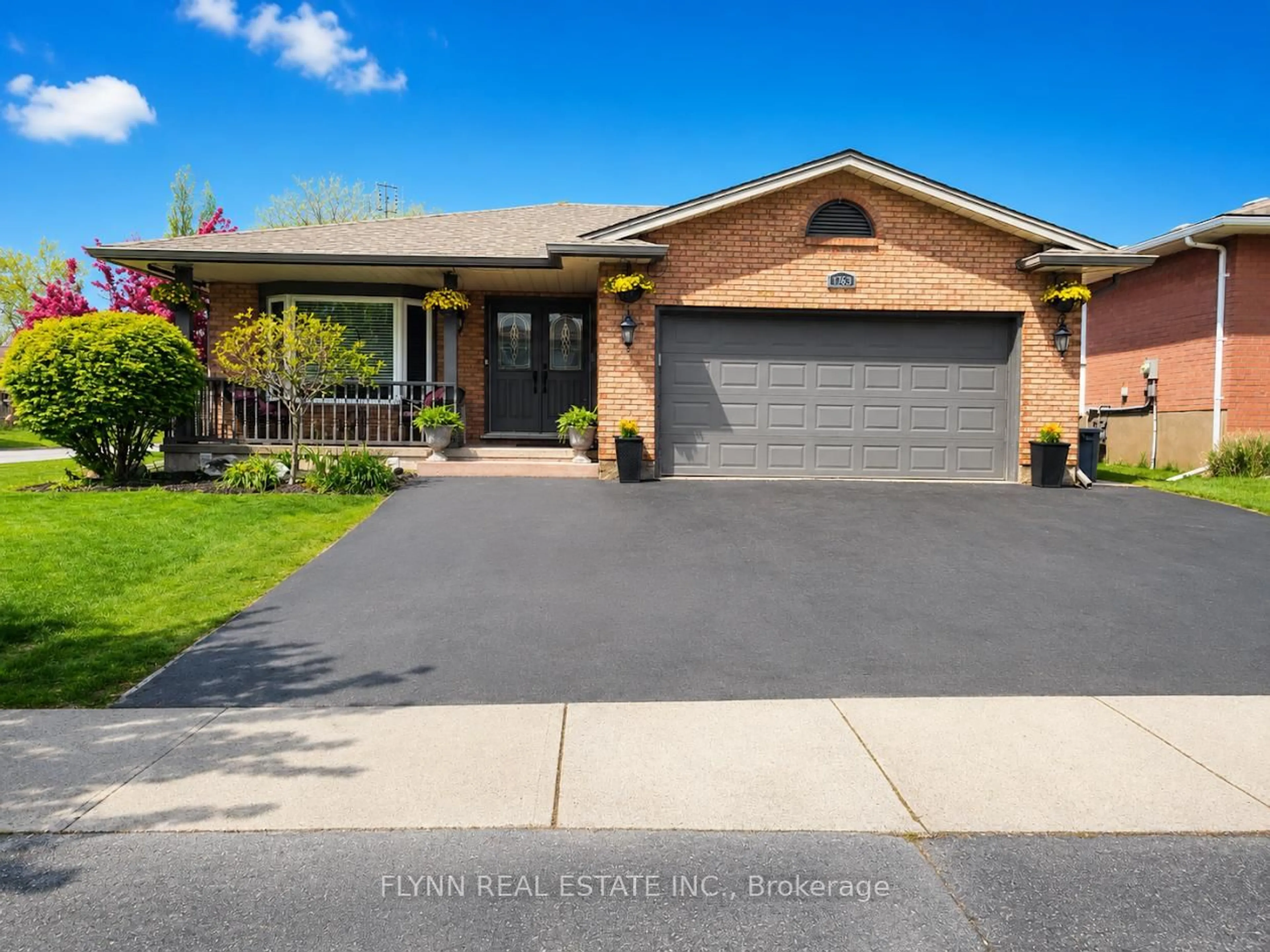 Home with brick exterior material, street for 7763 Swan St, Niagara Falls Ontario L2H 2P7