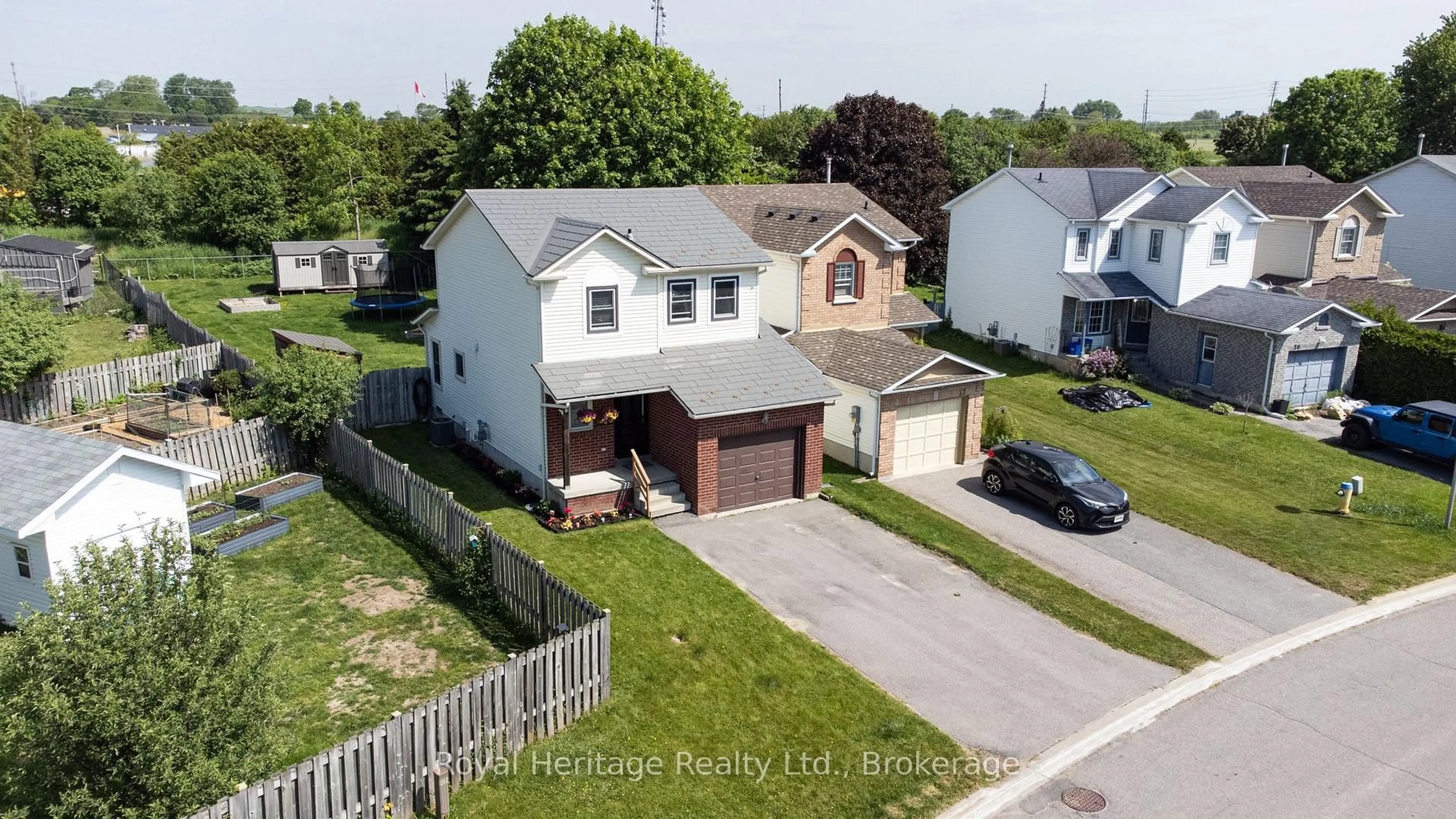 A pic from outside/outdoor area/front of a property/back of a property/a pic from drone, street for 34 Burnham Blvd, Port Hope Ontario L1A 4H5