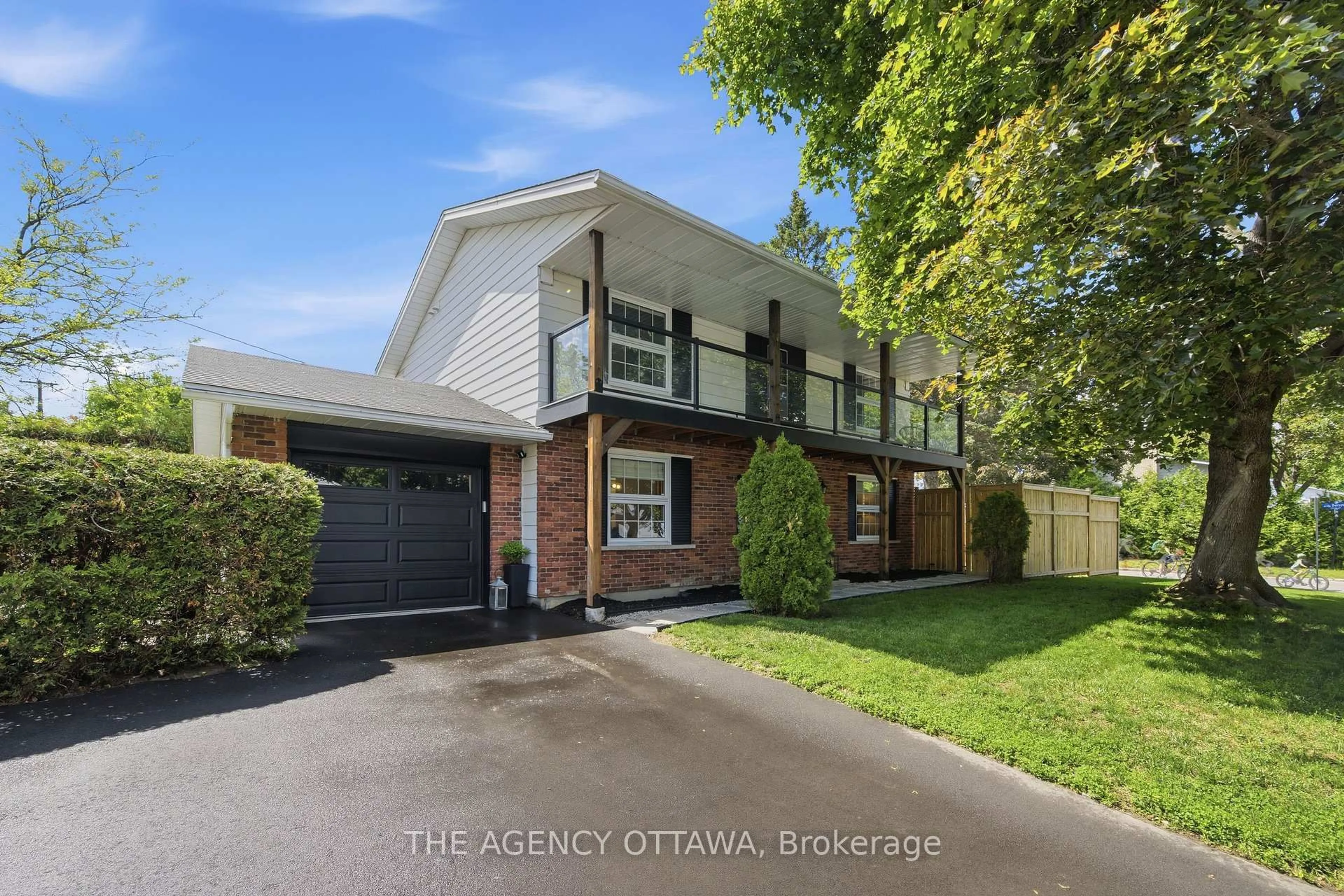 Unknown for 2184 Delmar Dr, Ottawa Ontario K1H 5R5