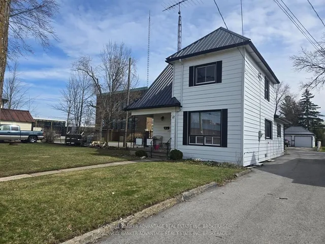 12 EMPIRE St, Welland 2