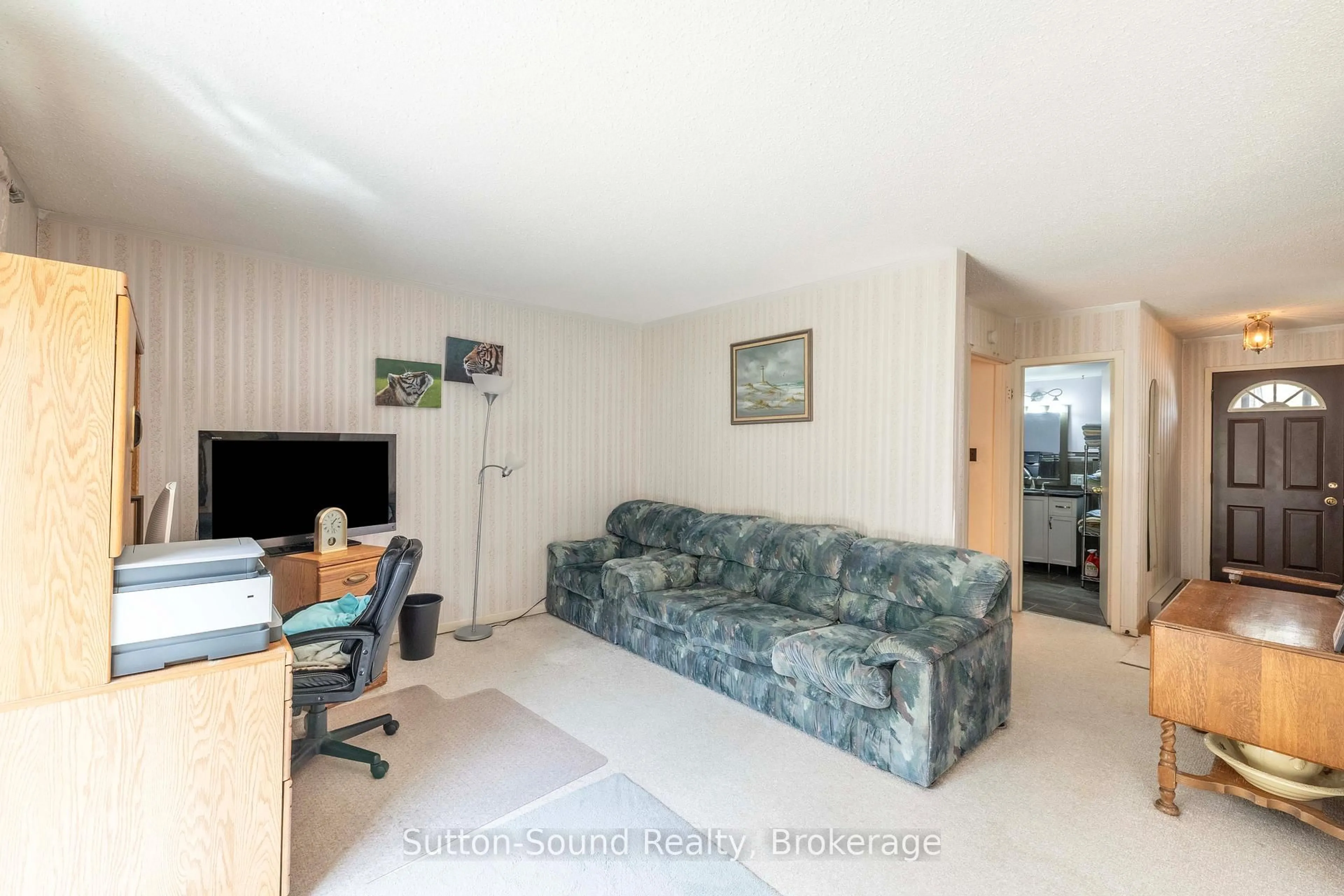 A pic of a room for 82 Laurie Cres #82, Owen Sound Ontario N4K 6C3