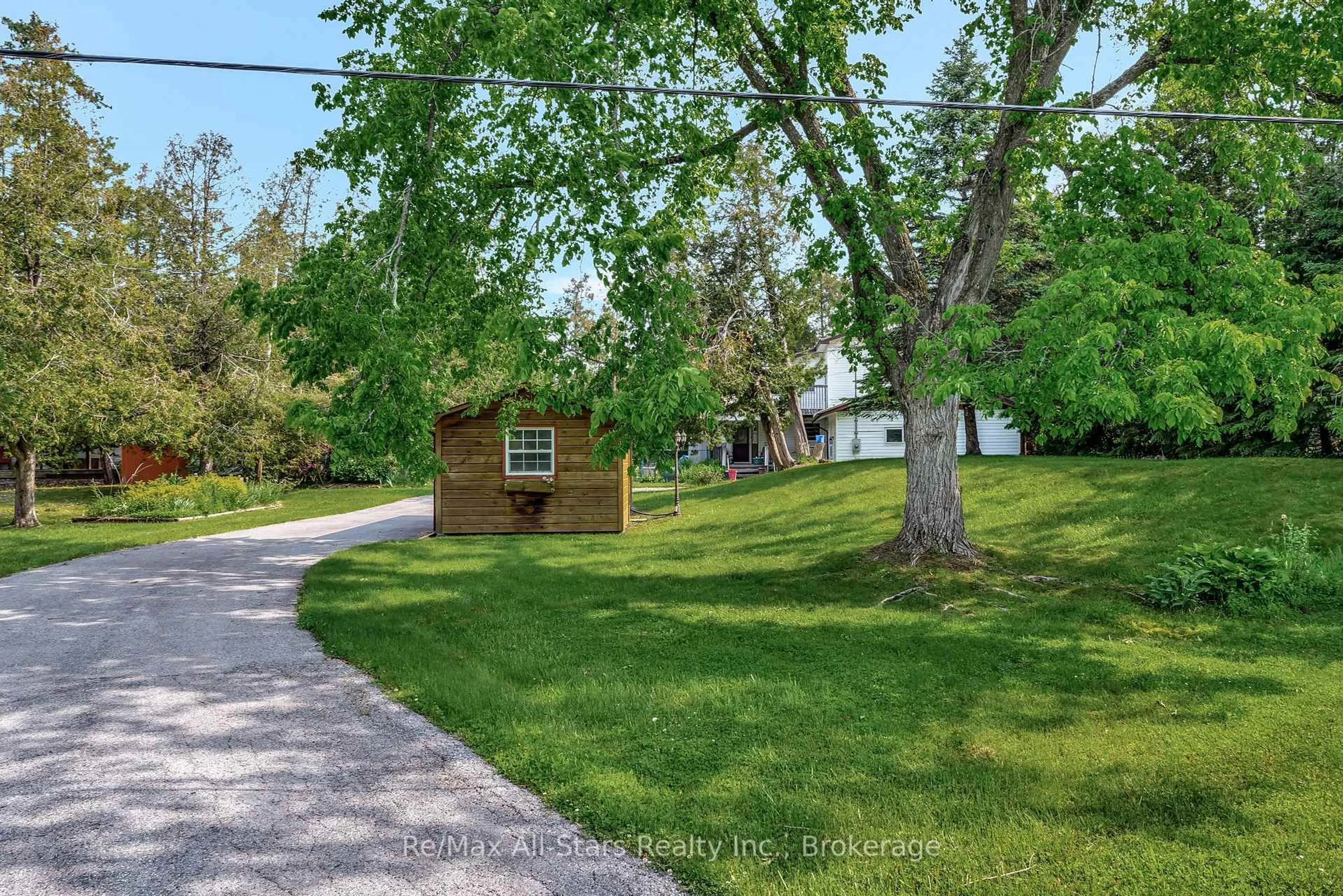A pic from outside/outdoor area/front of a property/back of a property/a pic from drone, street for 14 Wychwood Dr, Kawartha Lakes Ontario K0M 1N0