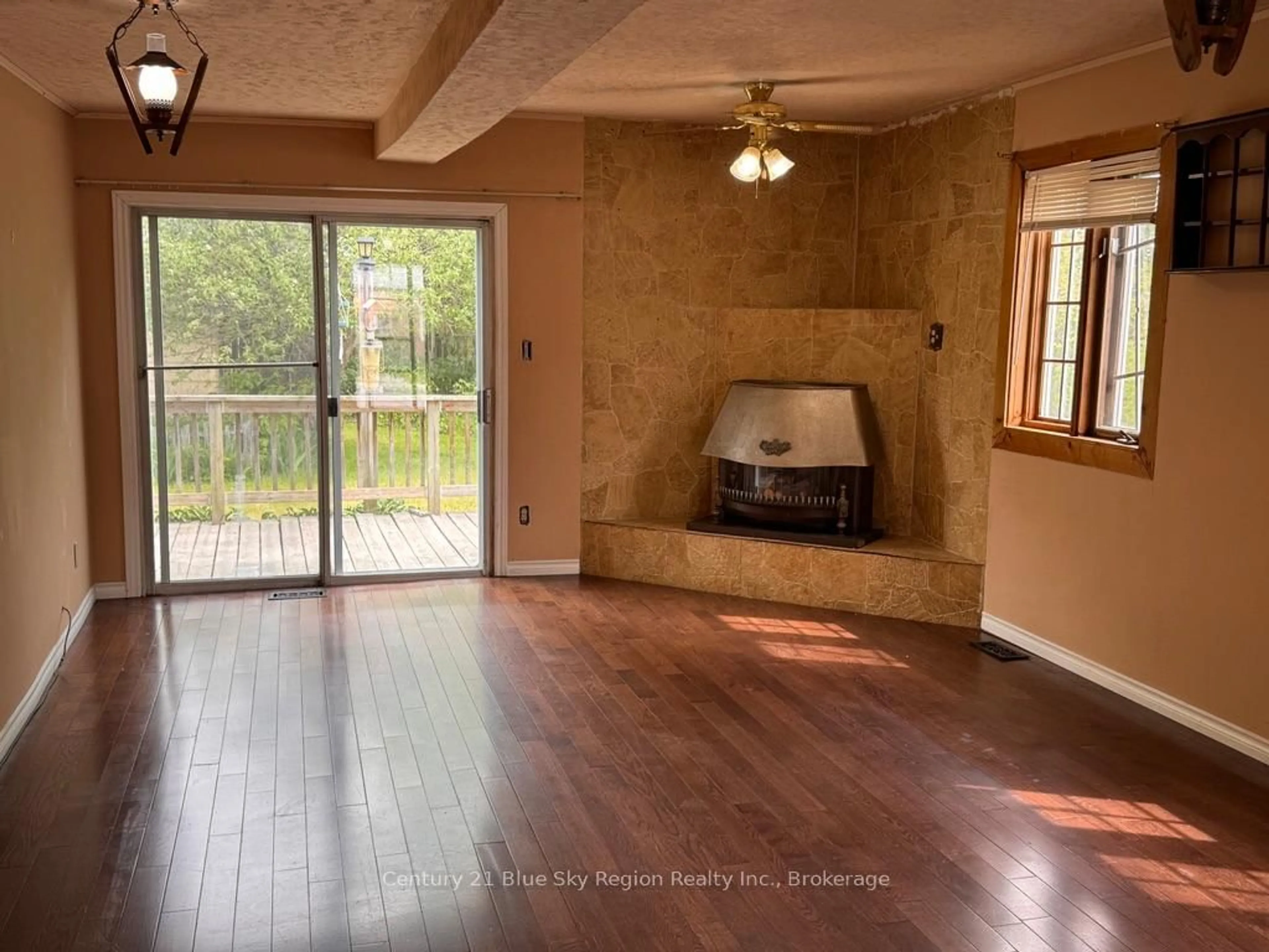 A pic of a room for 1528 Cassells St, North Bay Ontario P1B 4C4