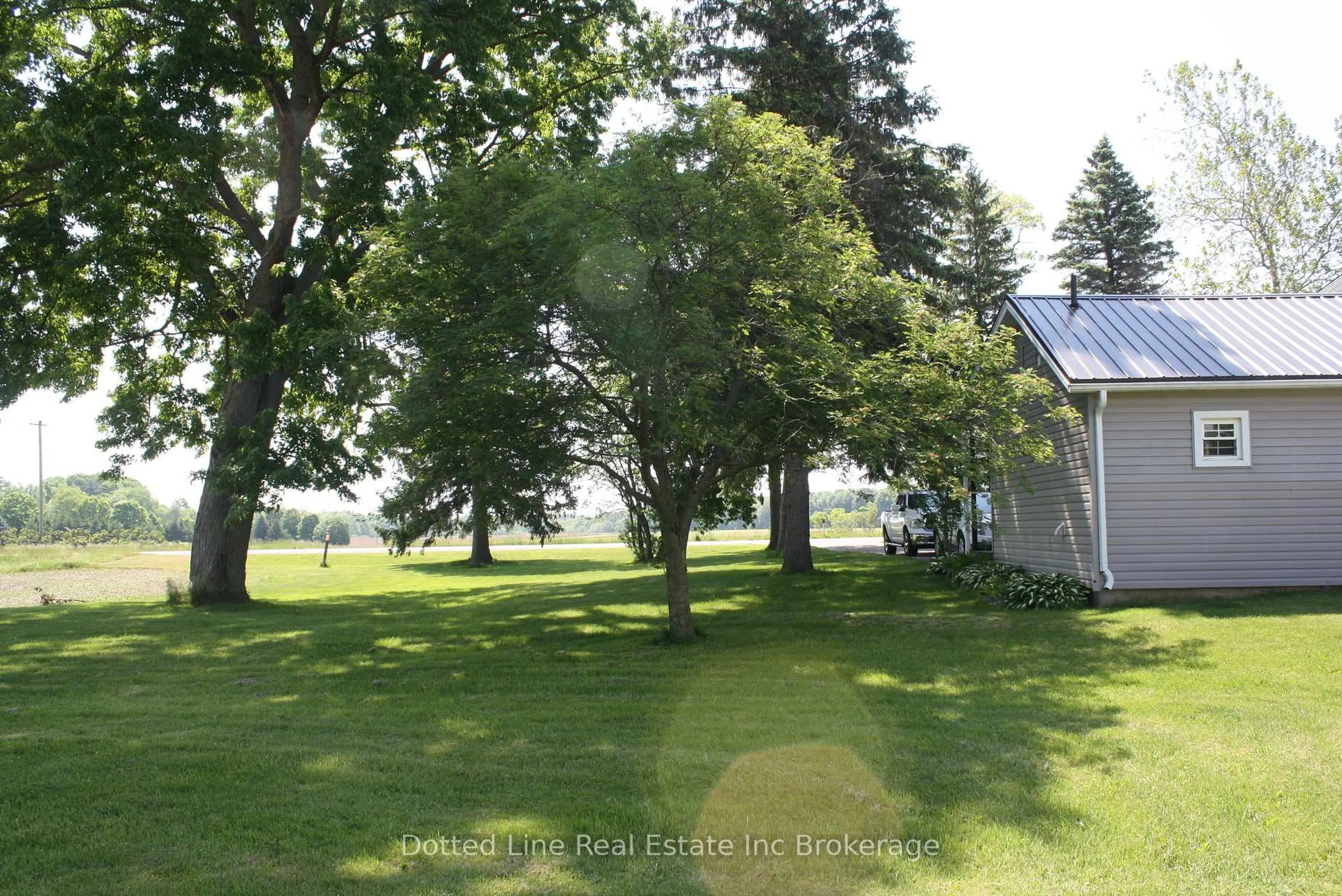 A pic from outside/outdoor area/front of a property/back of a property/a pic from drone, unknown for 56070 Talbot Line, Bayham Ontario N5H 2R3