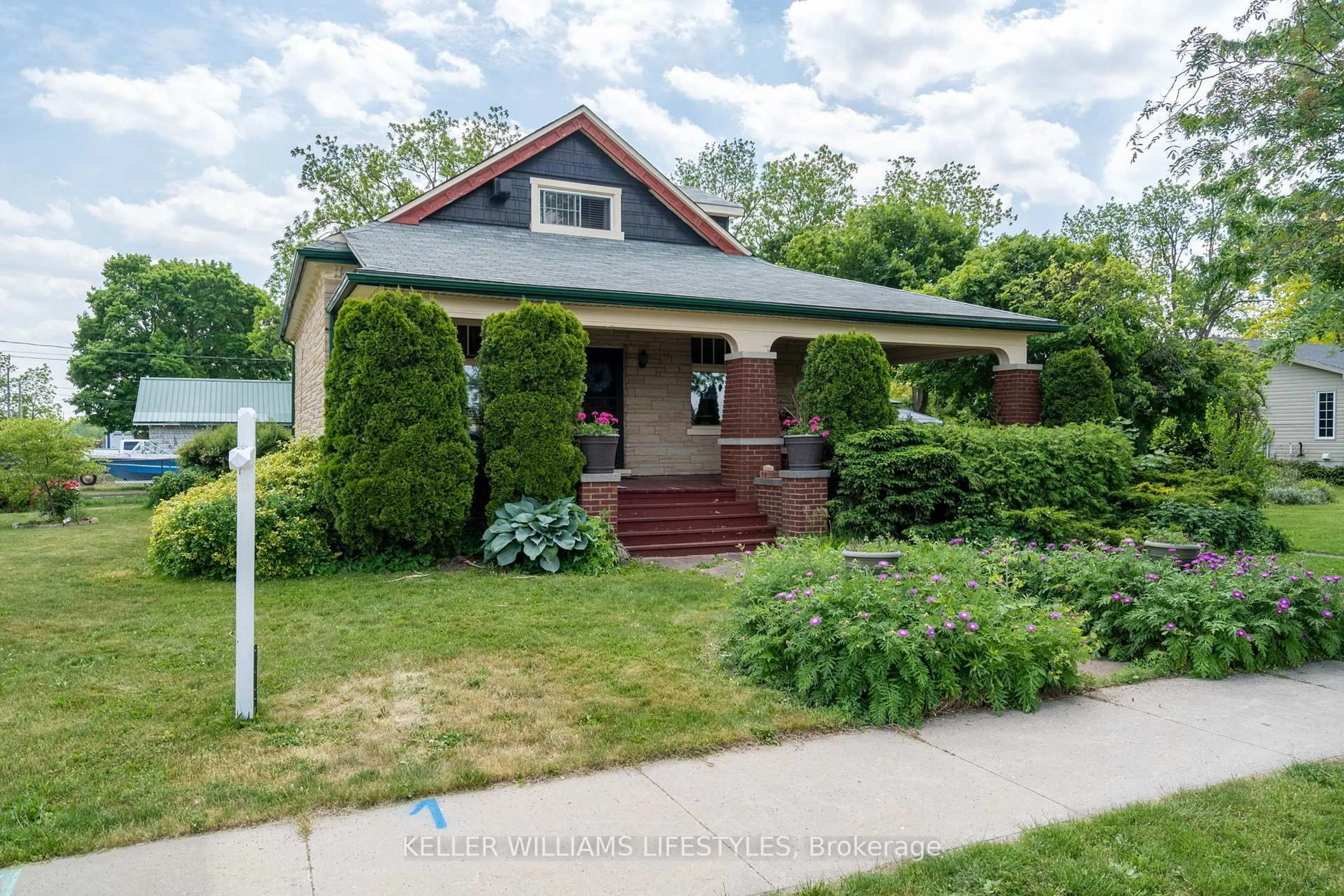 Unknown for 93 Sarah St, Lambton Shores Ontario N0M 2N0