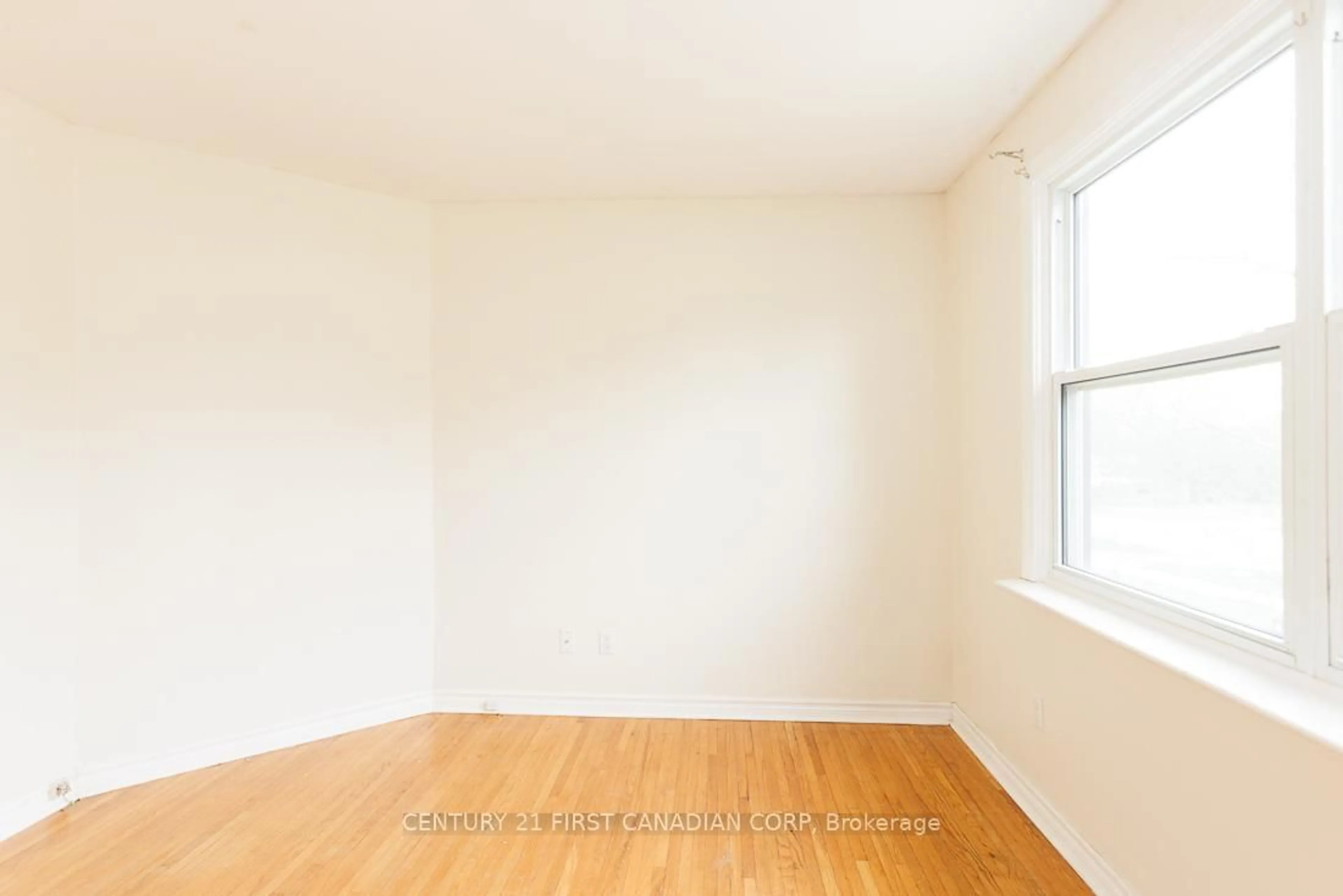 A pic of a room for 1185 Albany St, London East Ontario N5W 3L6