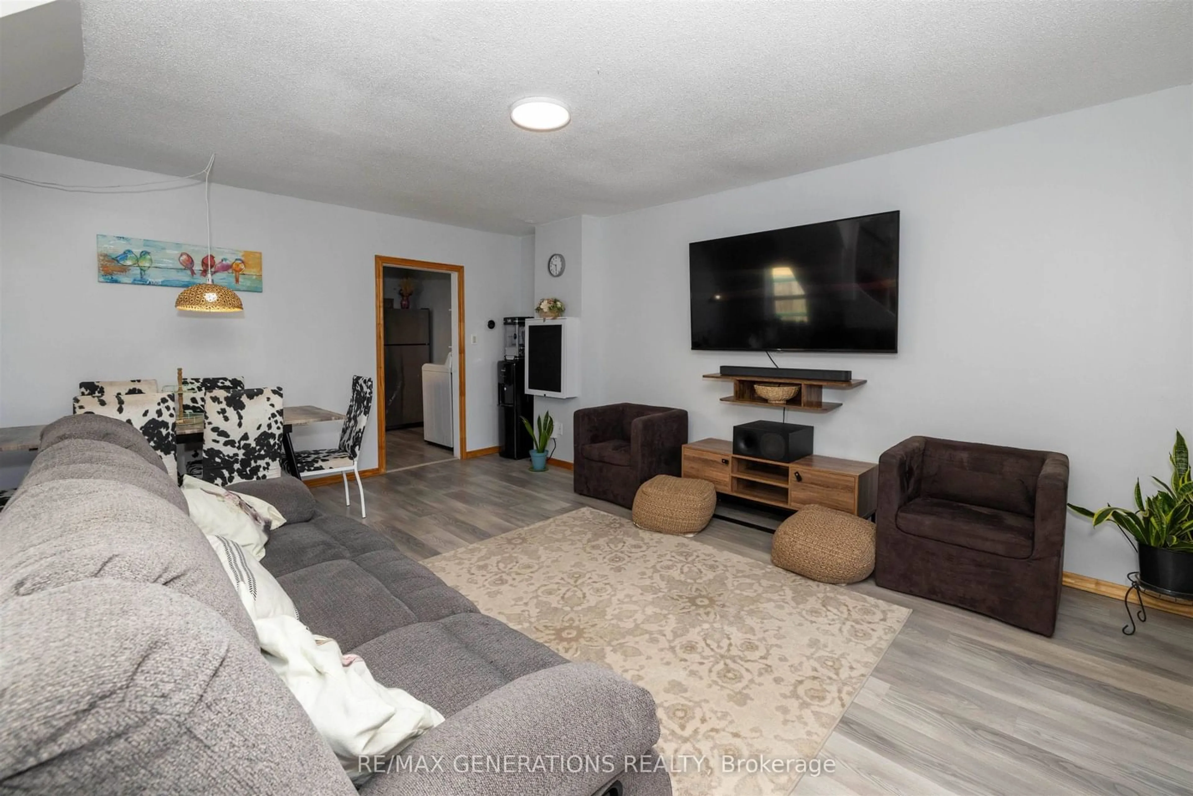 Living room with furniture, unknown for 404 Amelia St, Thunder Bay Ontario P7E 4A8