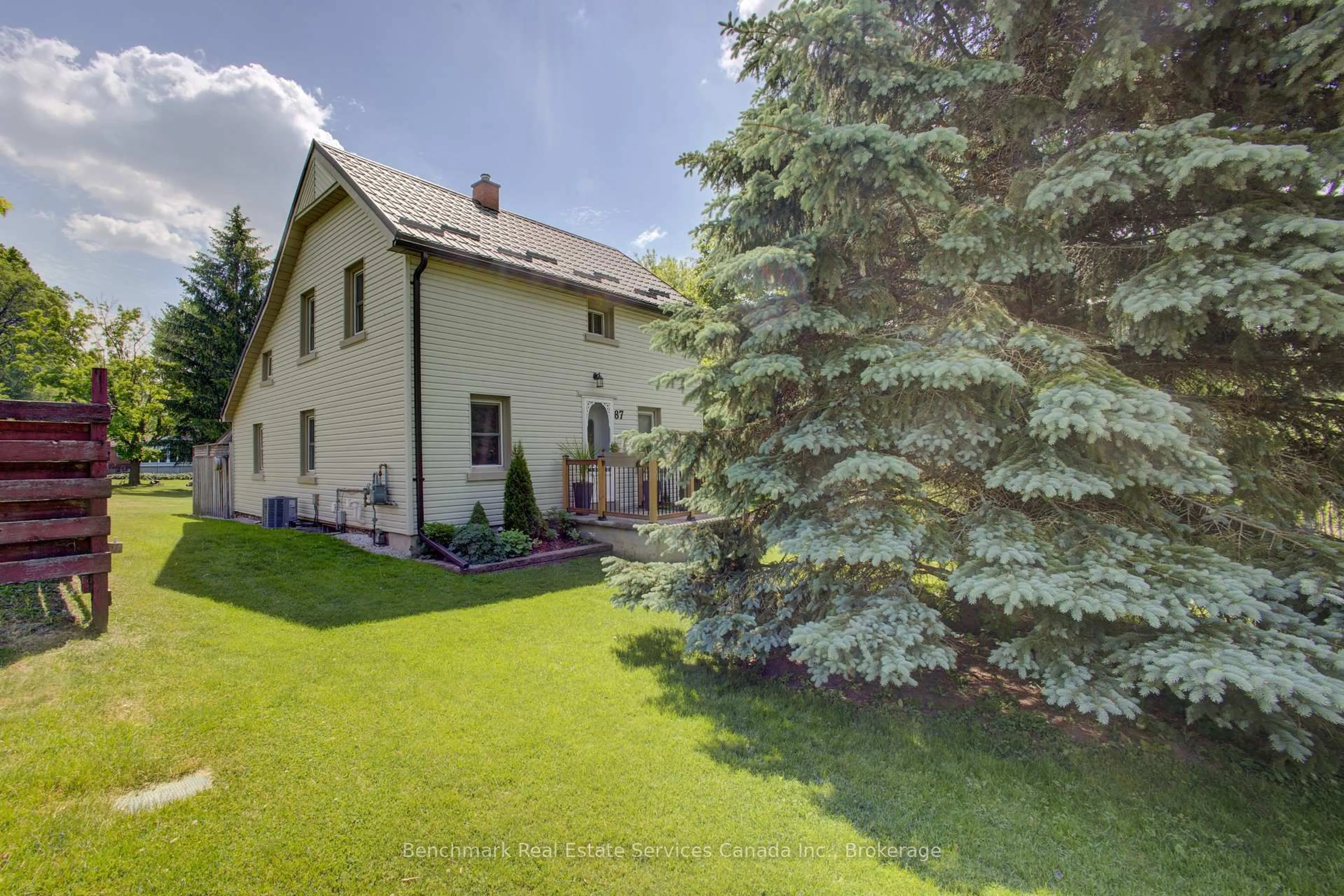 Patio, street for 87 St Andrew St, St. Marys Ontario N4X 1A2