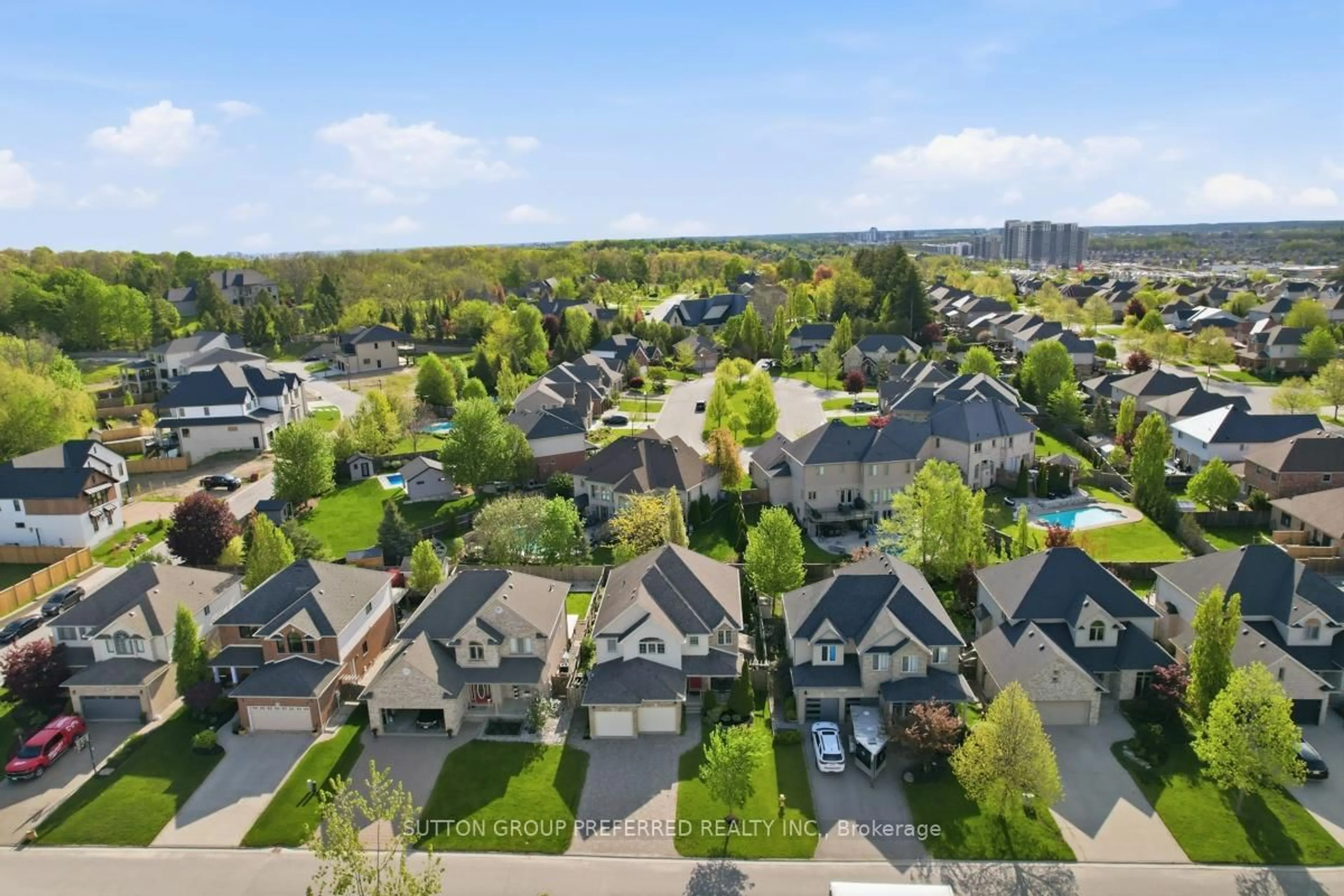 A pic from outside/outdoor area/front of a property/back of a property/a pic from drone, street for 748 APRICOT Dr, London South Ontario N6K 5A7