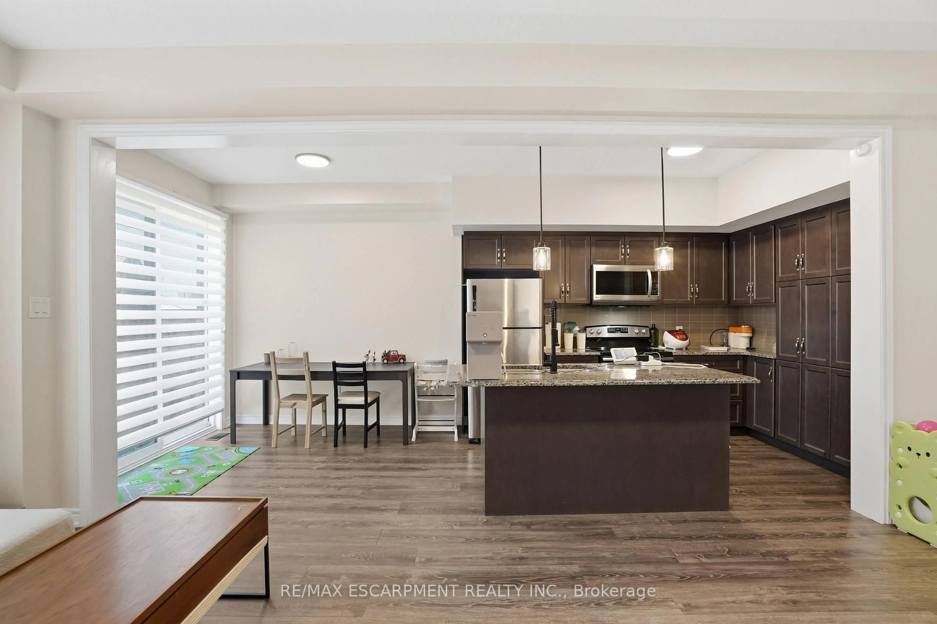 Open concept kitchen, unknown for 35 Pelican Lane, Hamilton Ontario L8K 0A4