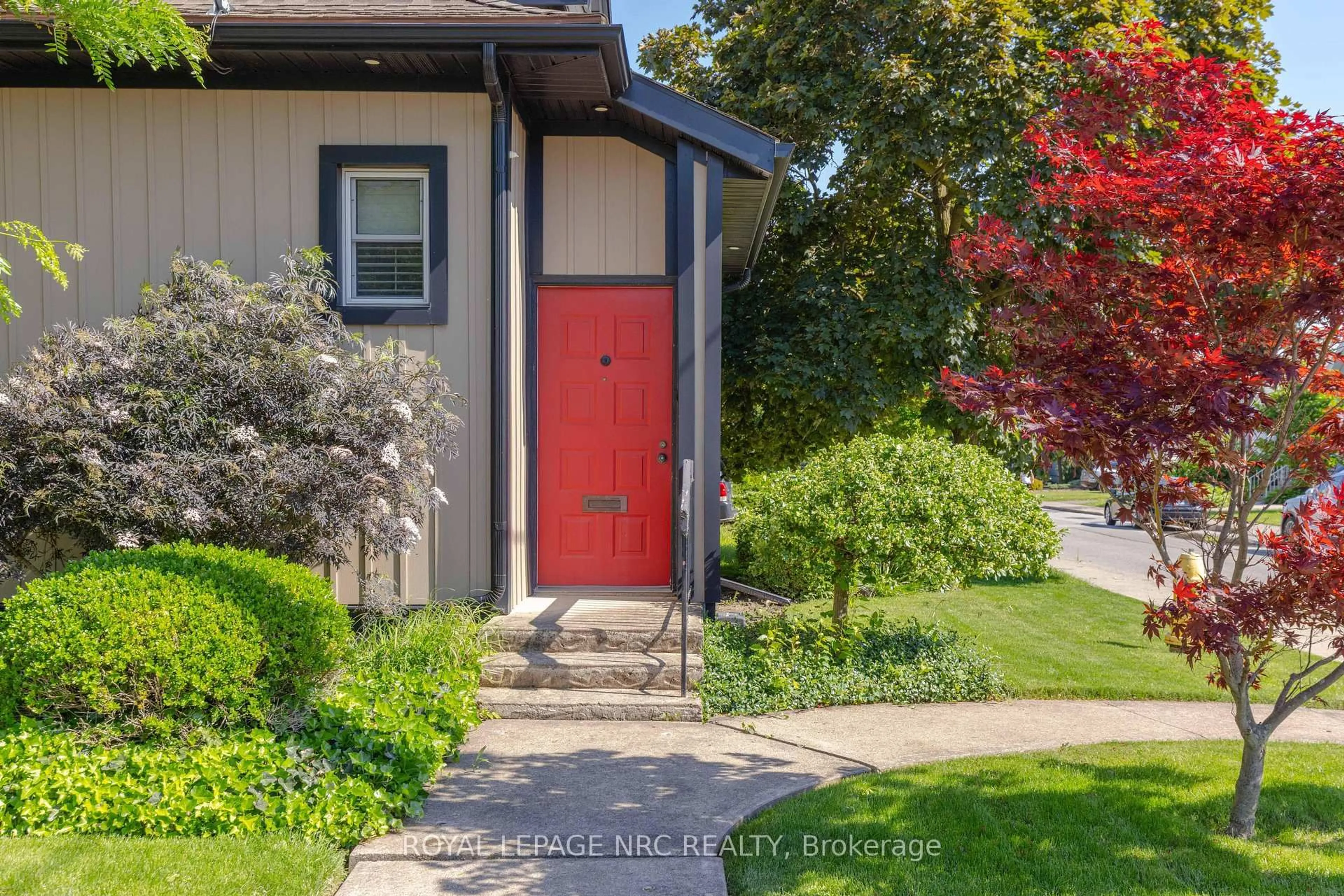 Unknown for 110 Highland Ave, St. Catharines Ontario L2R 4J2
