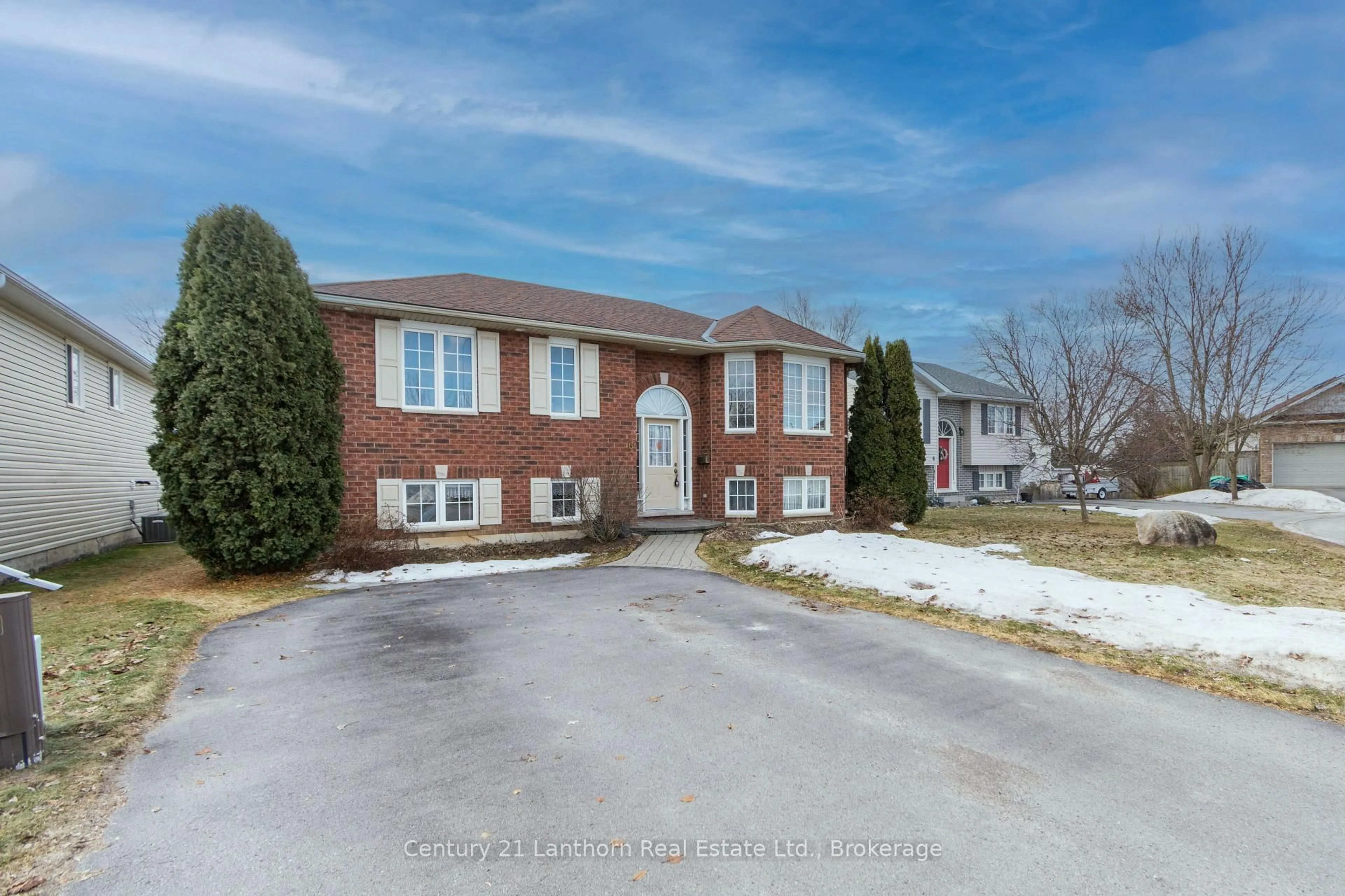 Unknown for 6 Chisholm Sq, Belleville Ontario K8N 5Z4