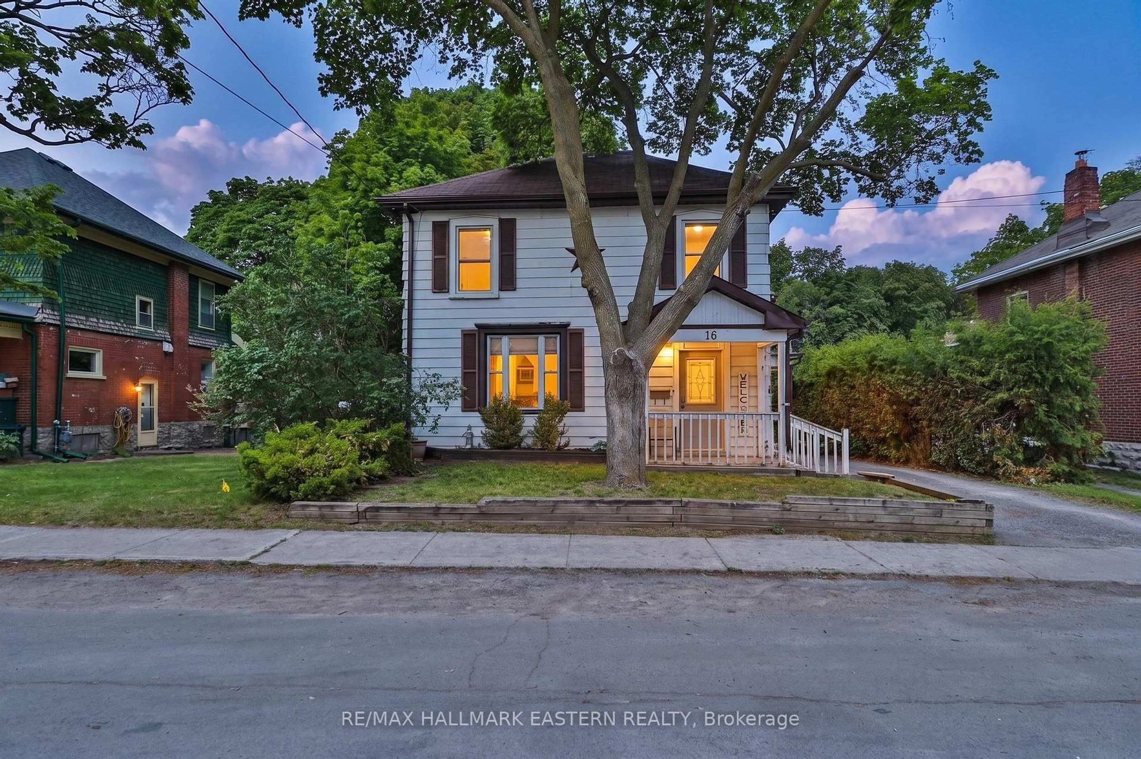 Home with brick exterior material, street for 16 Holloway St, Belleville Ontario K8P 1N6