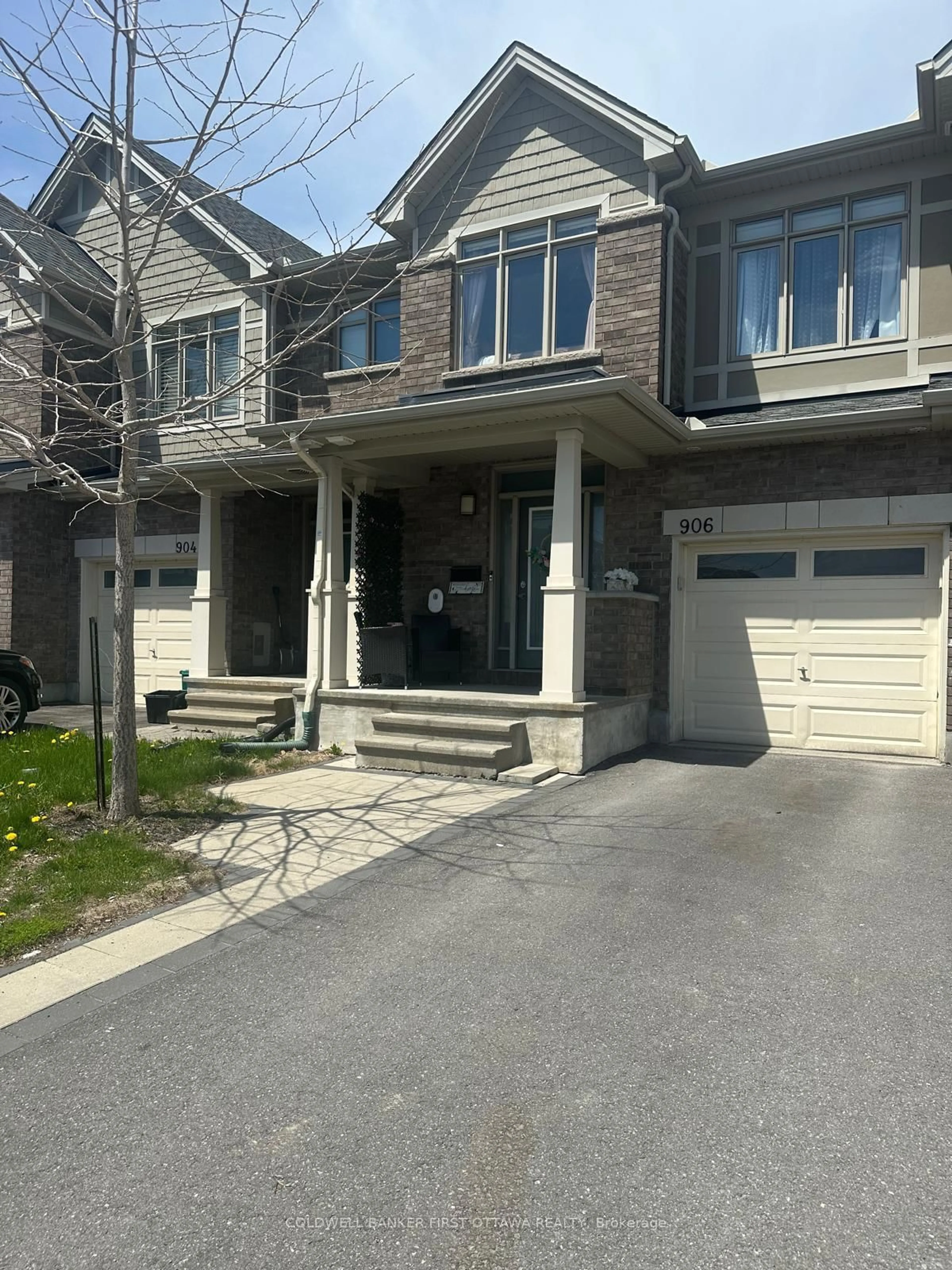 Unknown for 906 LITTLEROCK St, Ottawa Ontario K1T 0N2
