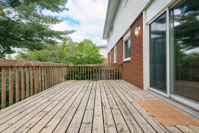 481 Ski Club Rd, North Bay 4