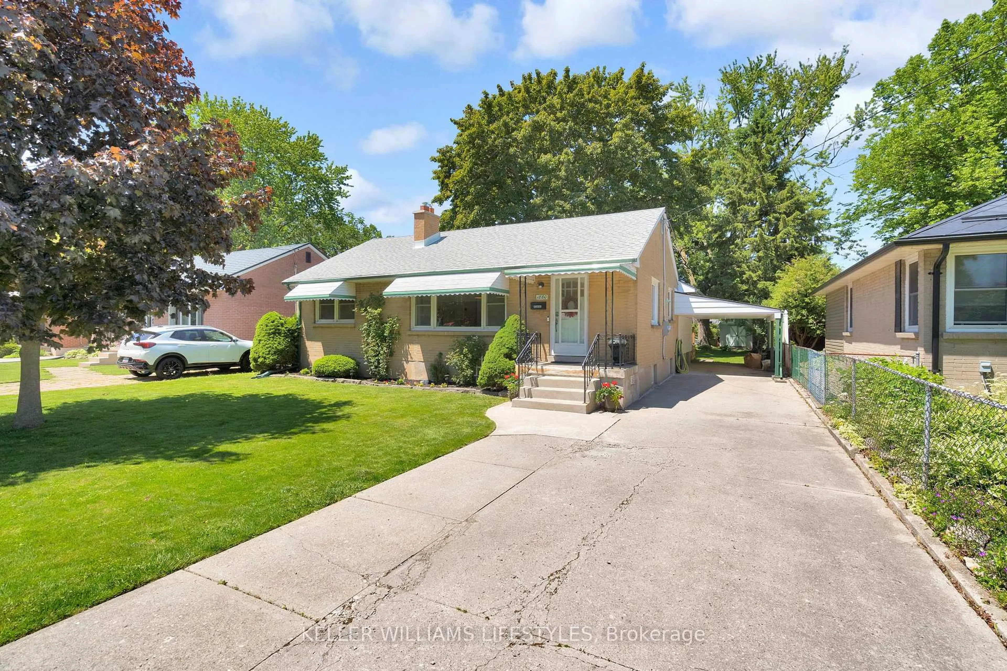 Unknown for 1880 HERBERT Ave, London East Ontario N5V 2C5