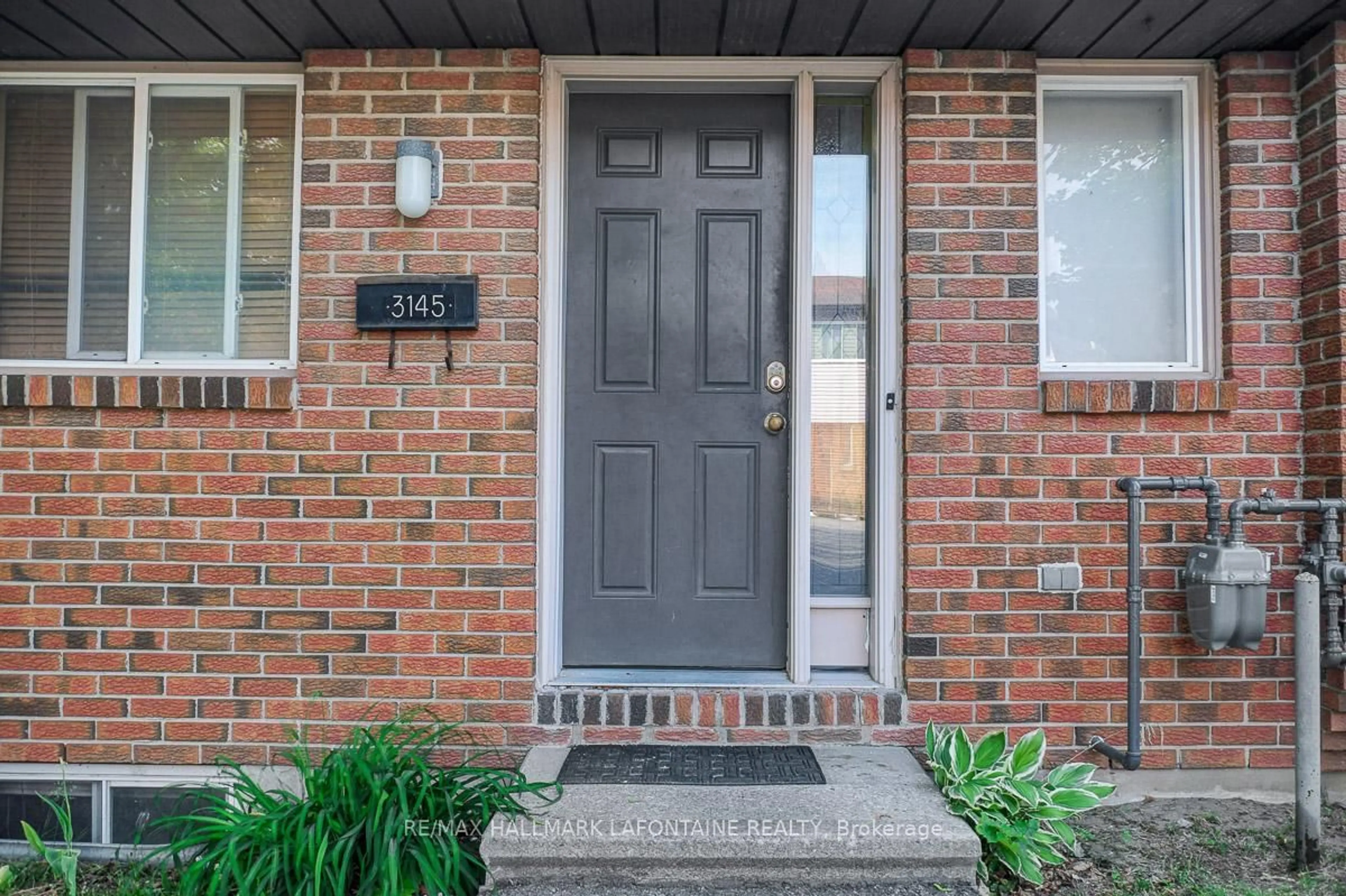 Home with brick exterior material, street for 3145 Olympic Way #39, Ottawa Ontario K1T 1Y7