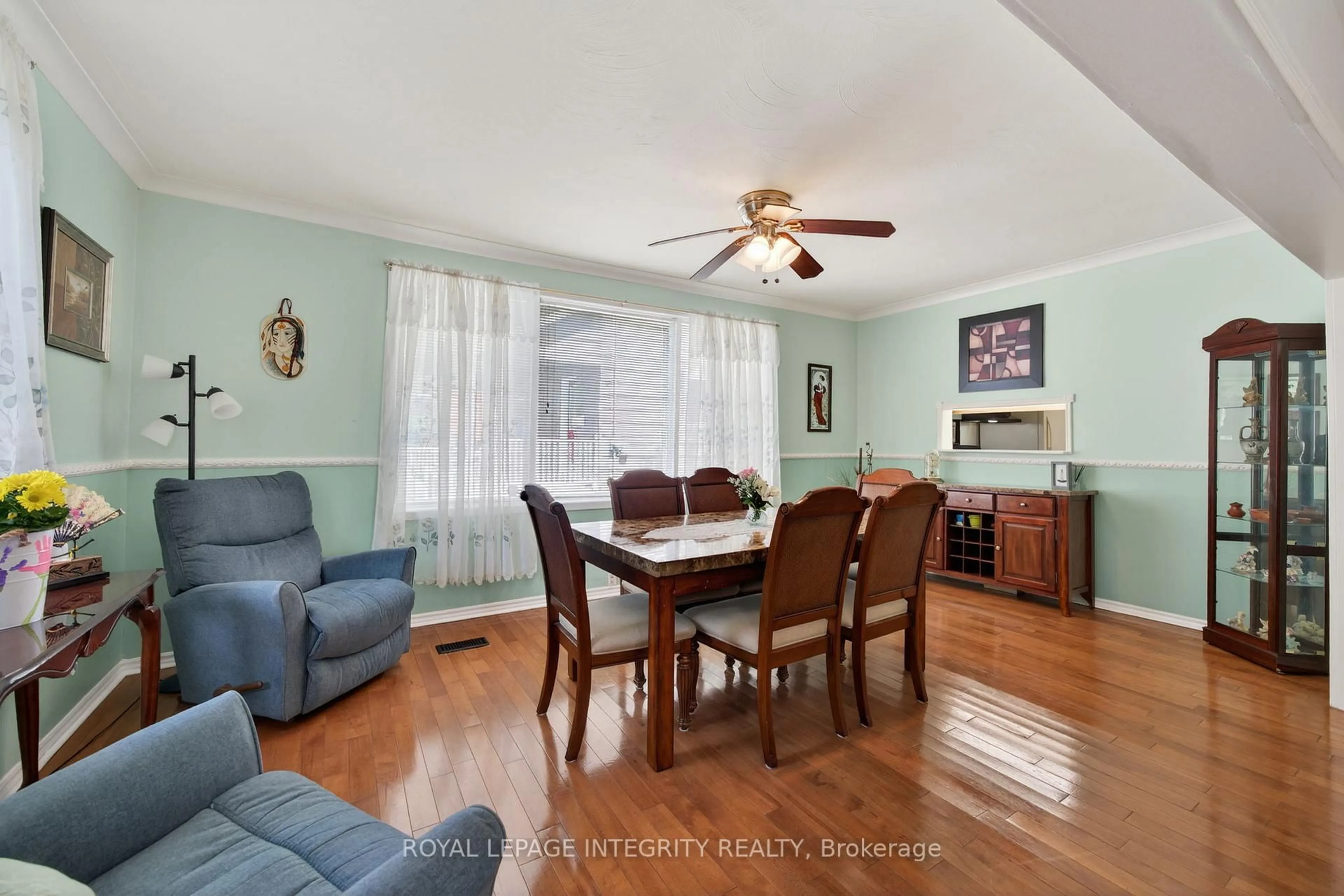 Dining room, unknown for 33 Rochester St, Carleton Place Ontario K7C 2P9